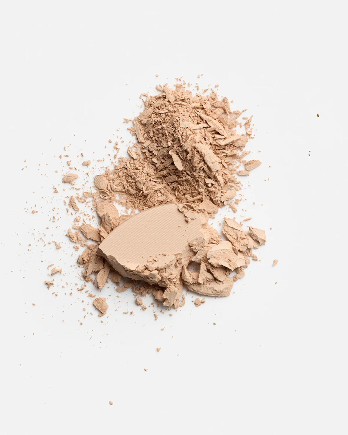 “I Only Wear M·A·C” – jer ponekad je dovoljan samo savršen ten