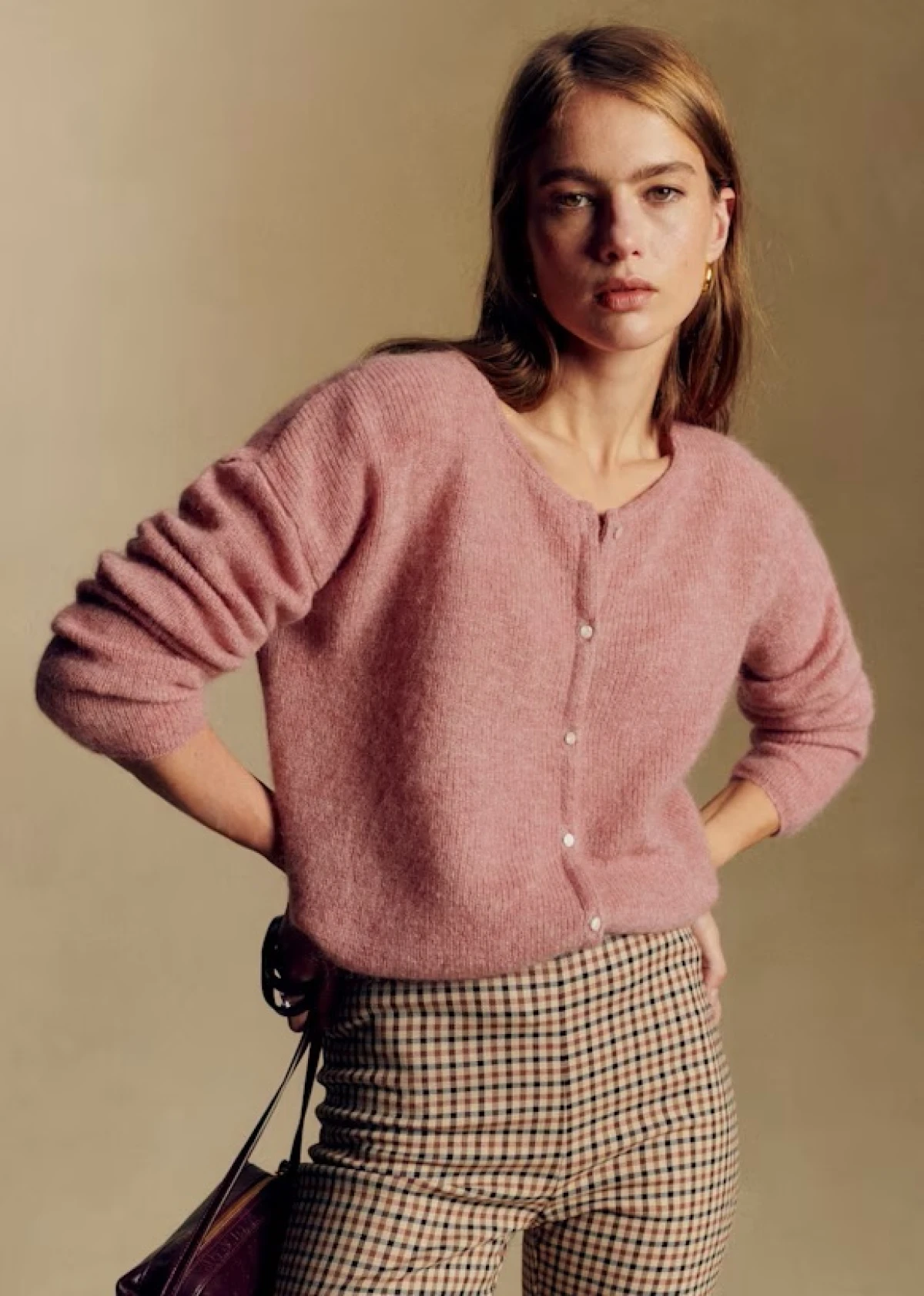 Iznenađujuća boja kradigana pojavila se na policama trgovina, i sviđa nam se!