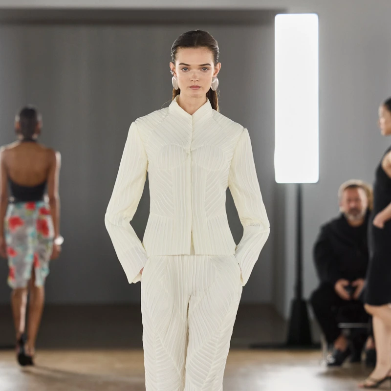 Coperni ima novu inovaciju - odjeću koja djeluje kao skincare