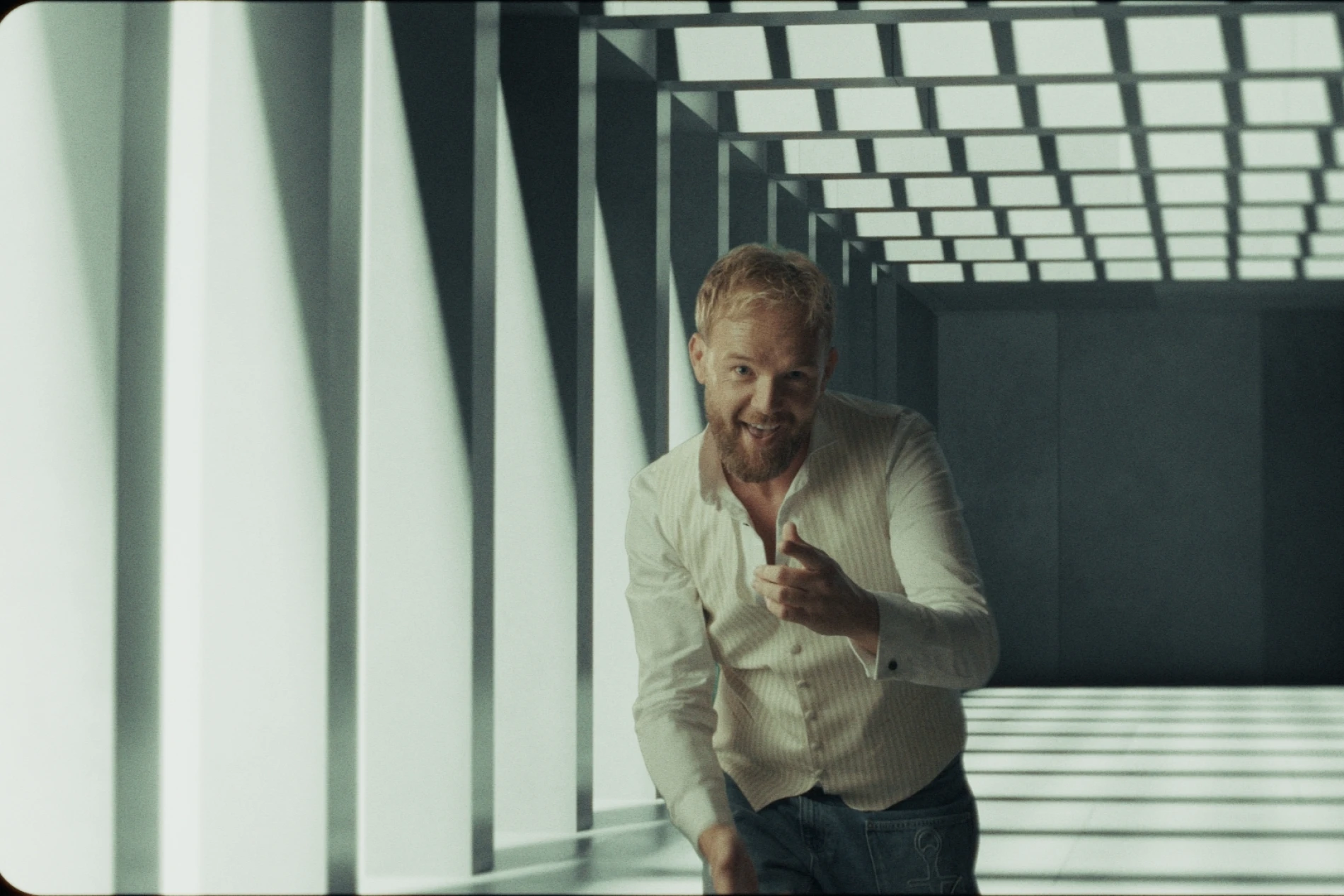 Saša Lozar – Novi singl „S nama sve počinje“ glazbeni pozdrav ljetu