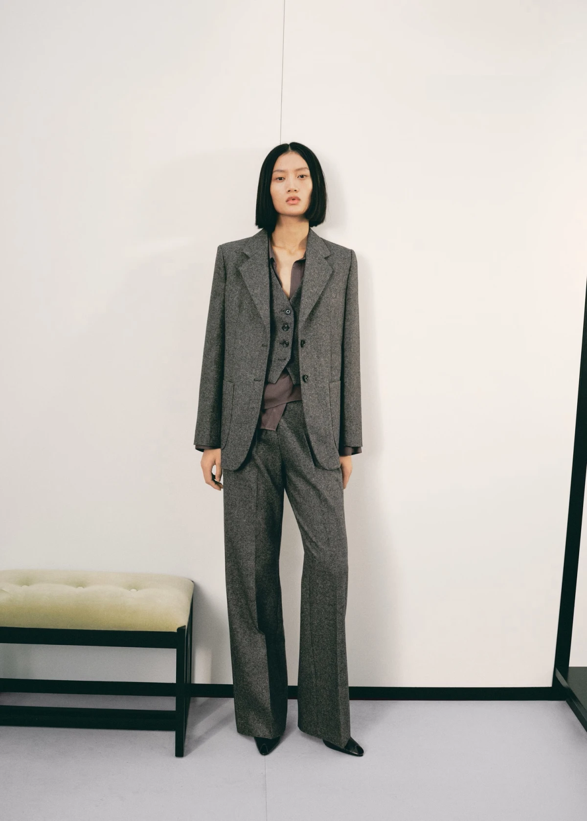 Siva odijela su preplavila ulice na Tjednu mode pa smo istražili ponudu u trgovinama