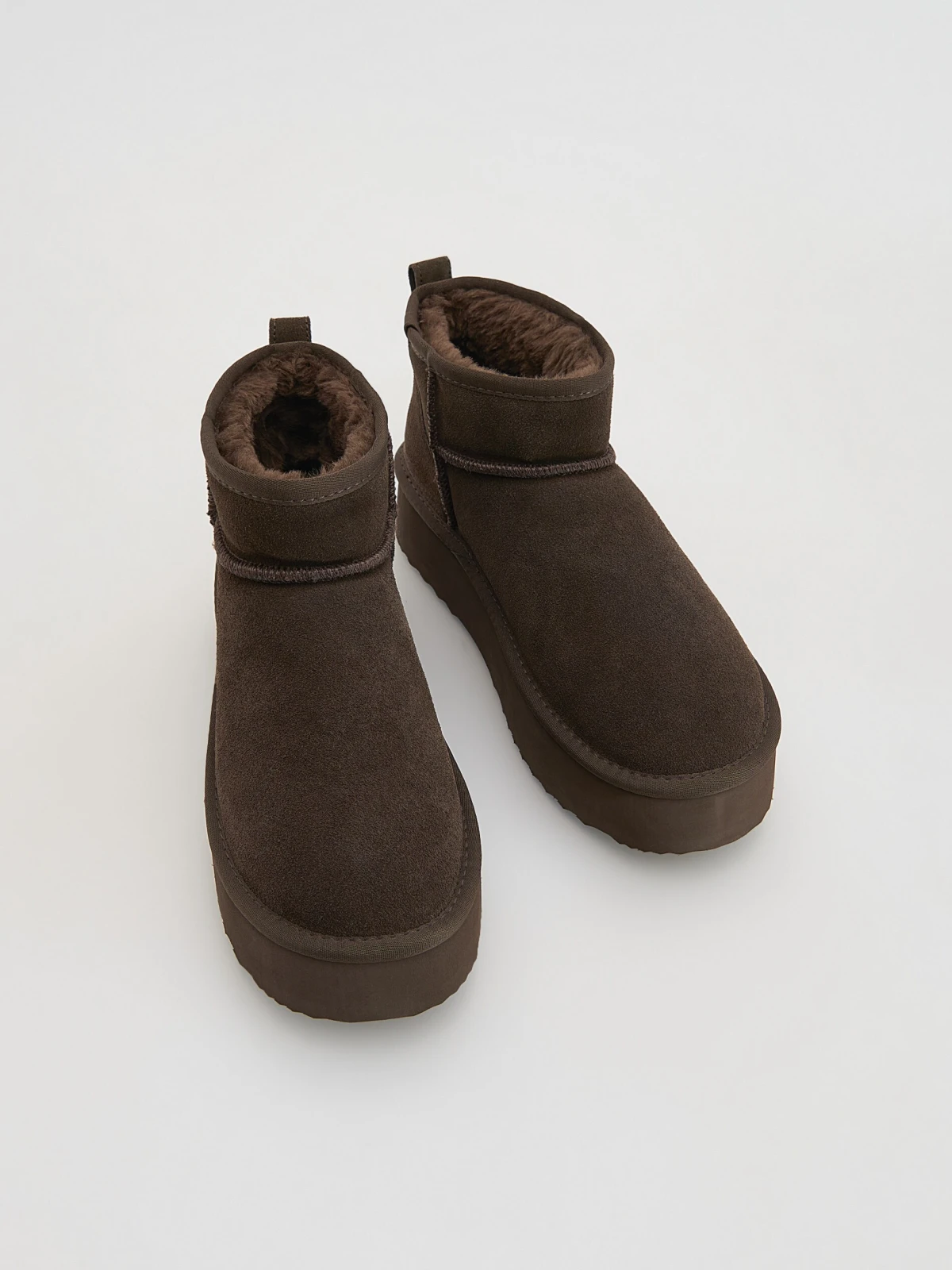 Zavirli smo u high street trgovine i izdvojili najbolje dupe modele Ugg čizama