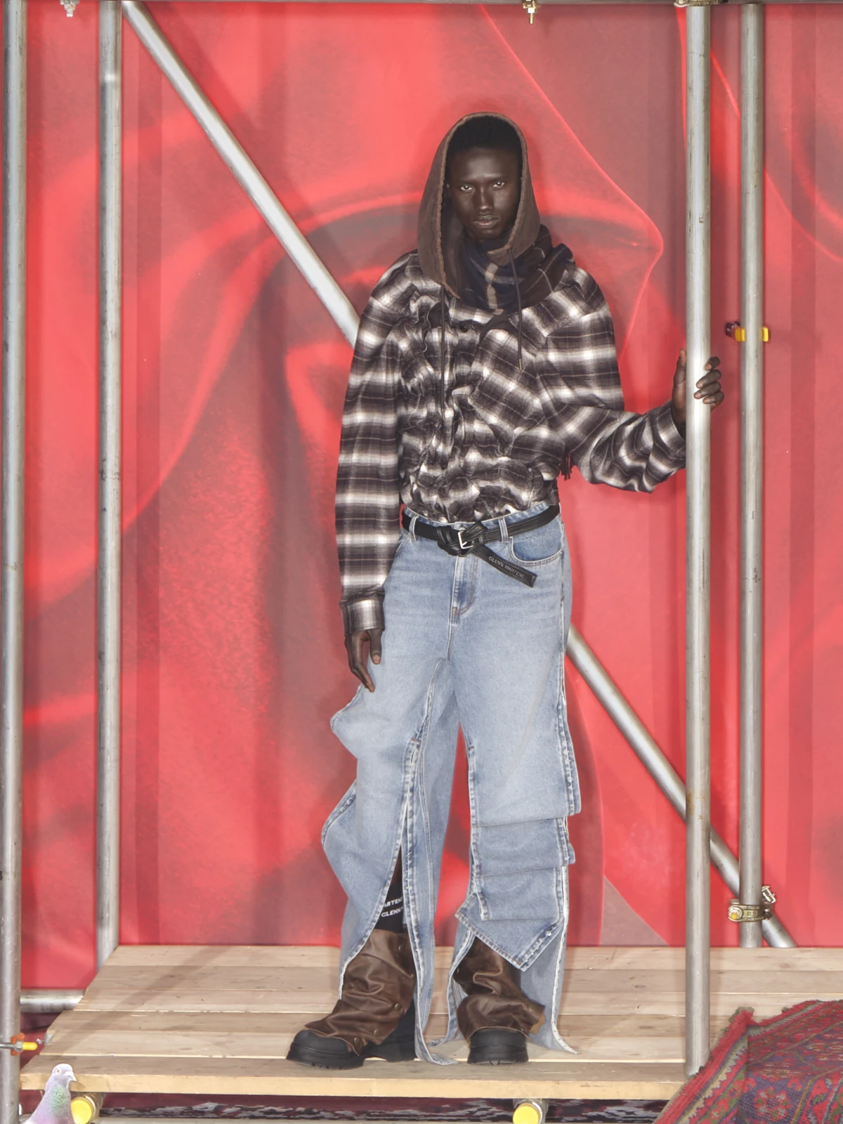 Donosimo sve lookove iz nove H&amp;M Glenn Martens kolekcije