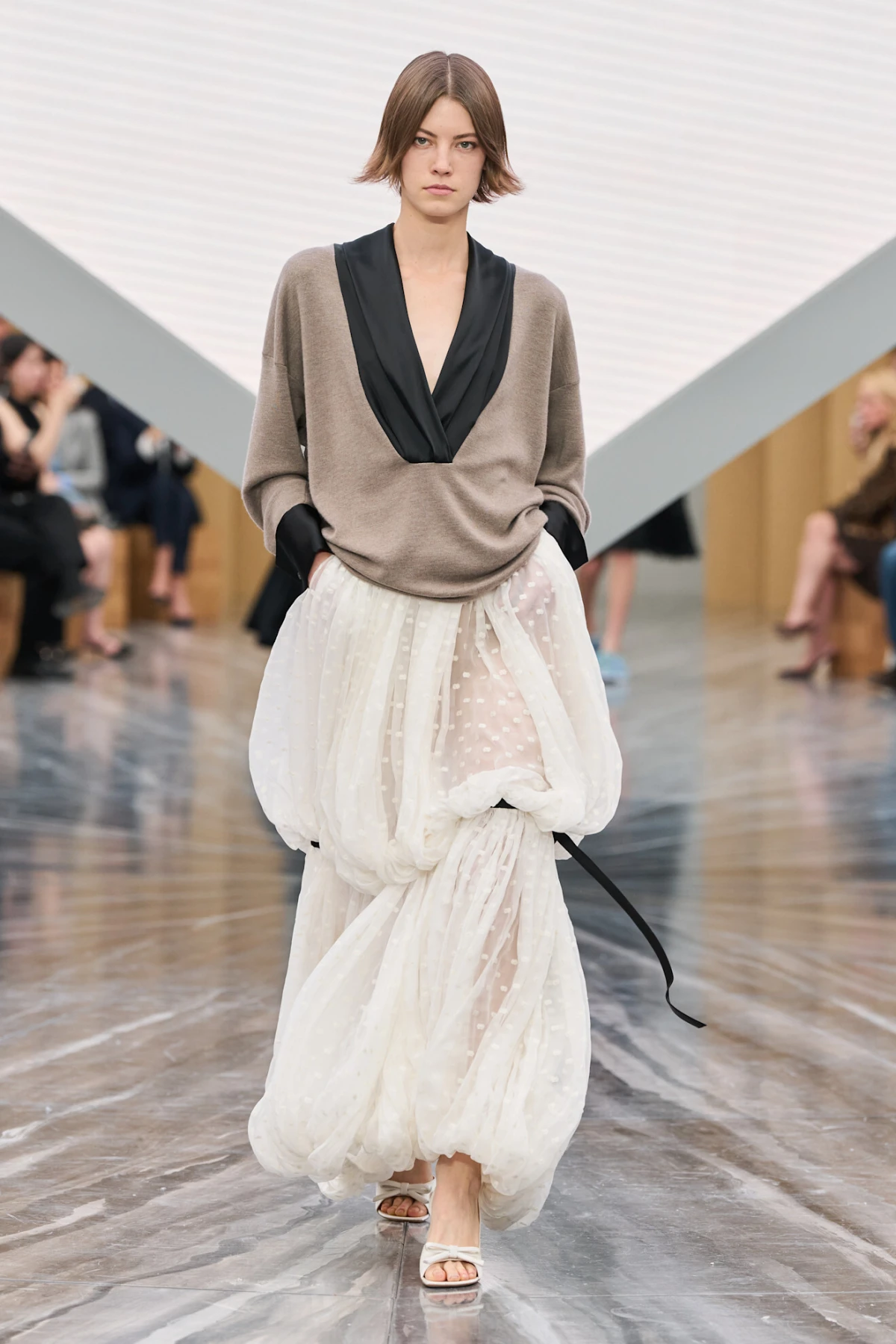 Look dana: Jennifer Lawrence dokazuje da udobnost i chic faktor idu zajedno