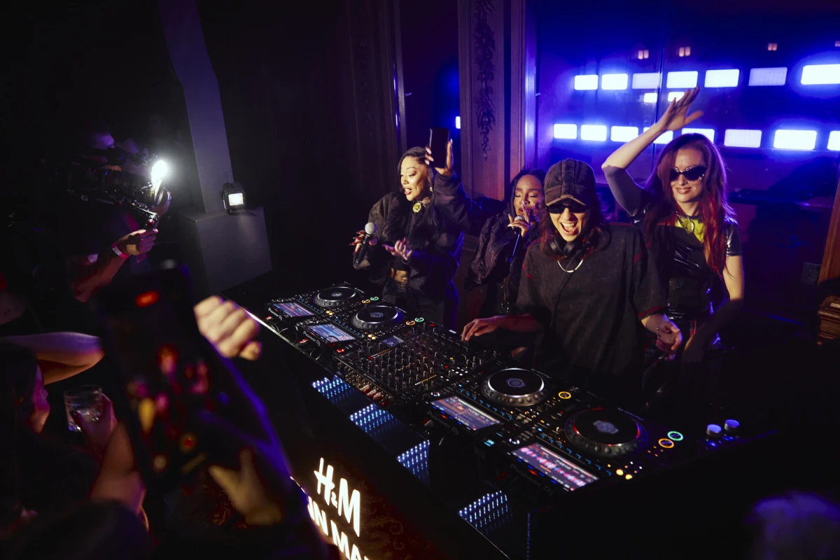 H&amp;M i Glenn Martens proslavili svoju suradnju uz neočekivanu kućnu zabavu