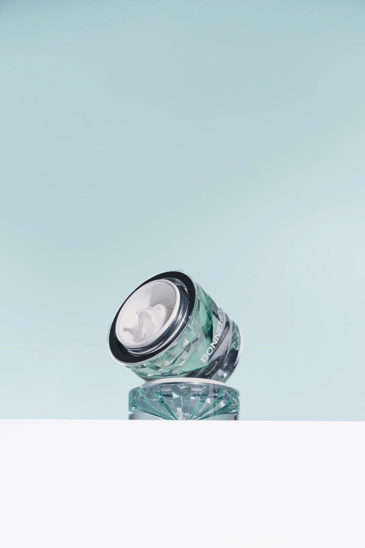 Ekskluzivno smo probali novu kremu koja pomiče granice anti-age njege