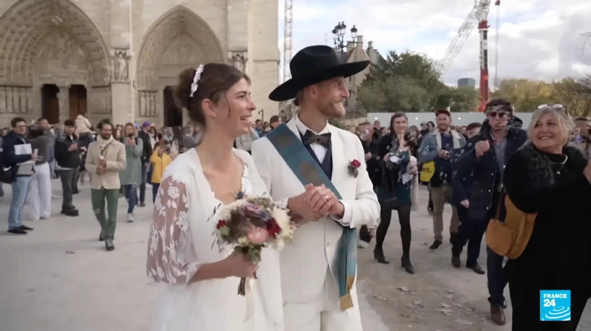 Nakon 30 godina u katedrali Notre Dame održano prvo vjenčanje: "Nevjerojatno je vidjeti da se ovo događa"