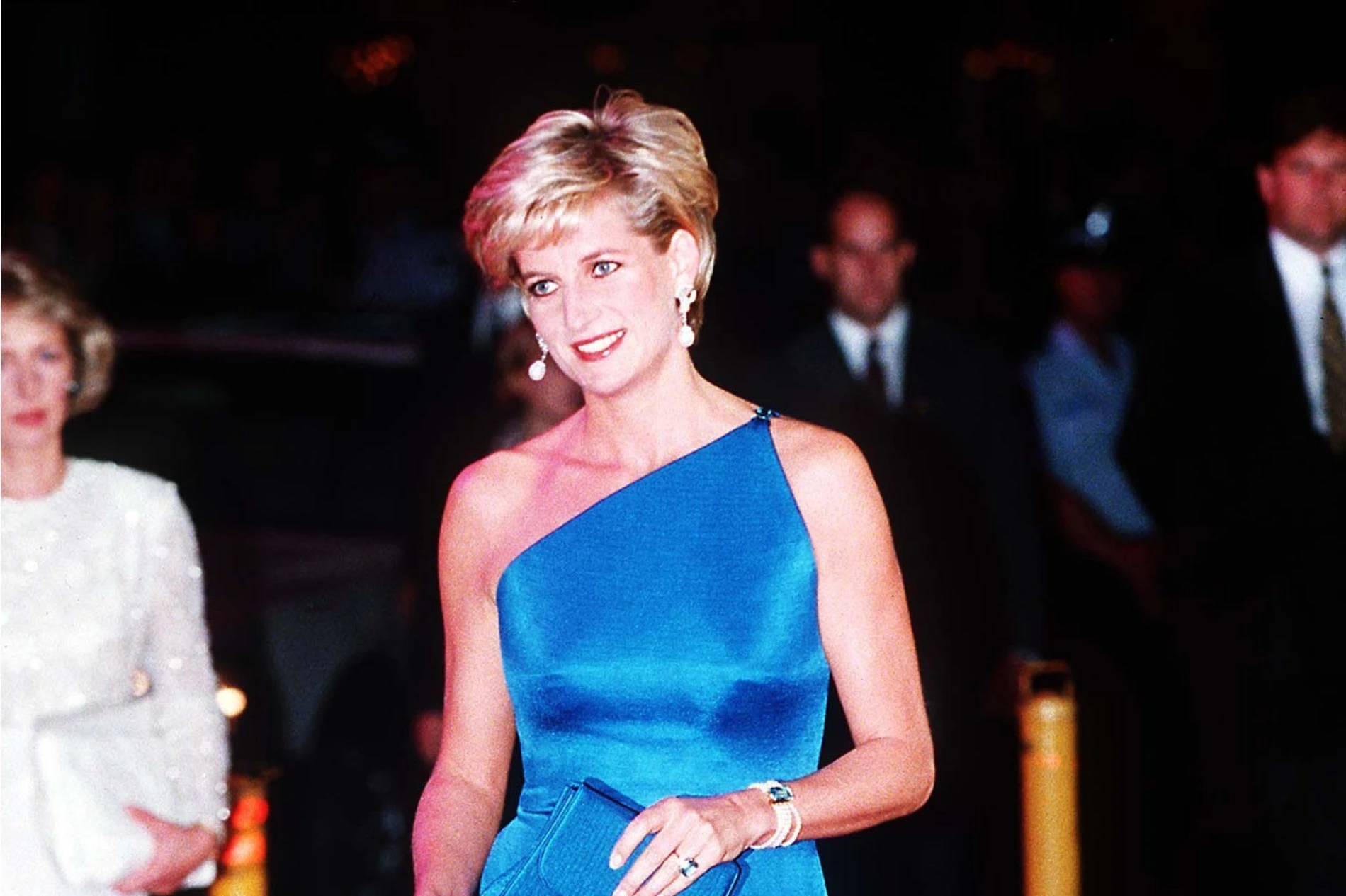 Outfiti princeza i kraljica naša su modna inspiracija za Elle Style Awards