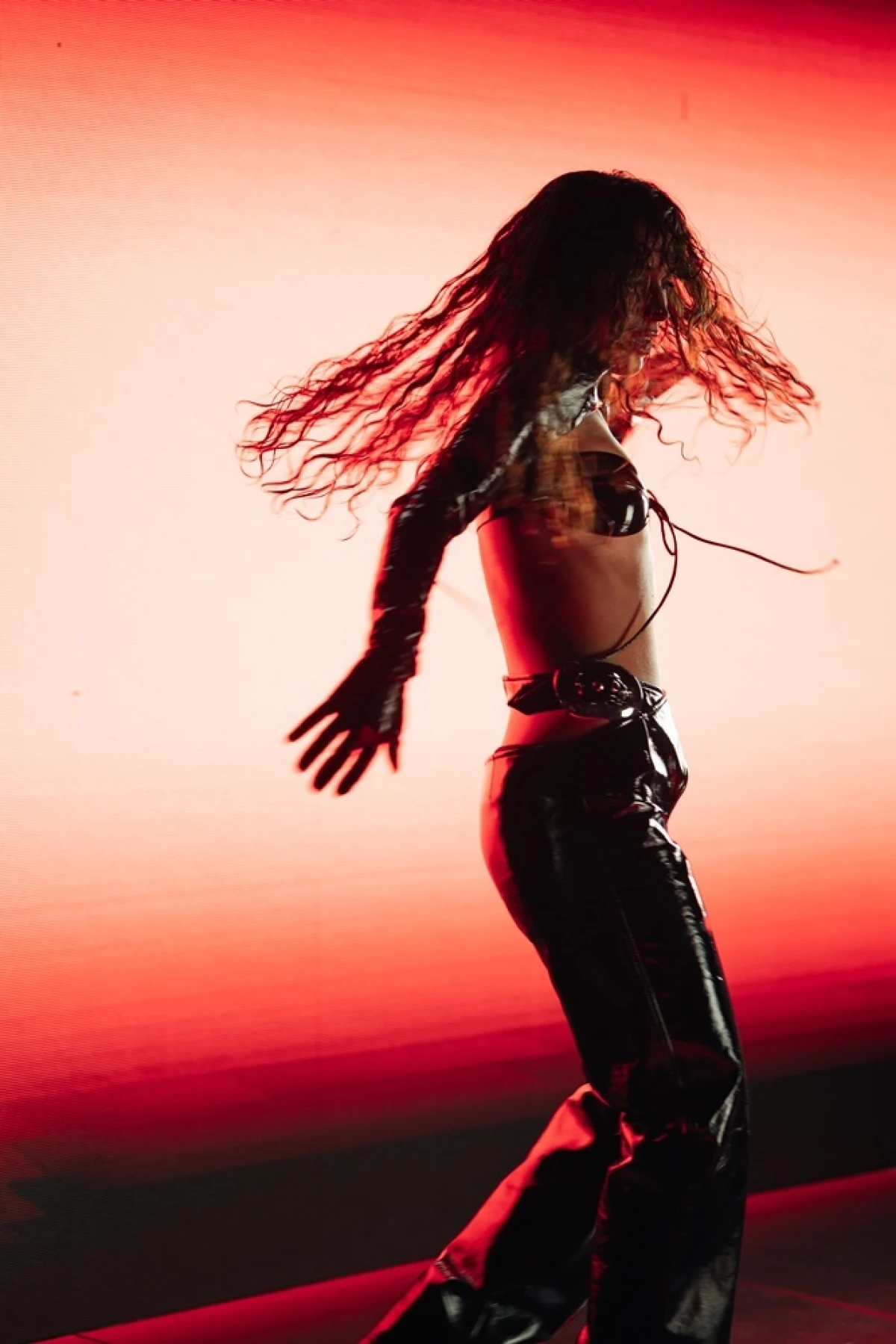 Marcela donosi himnu ženske snage i otpornosti