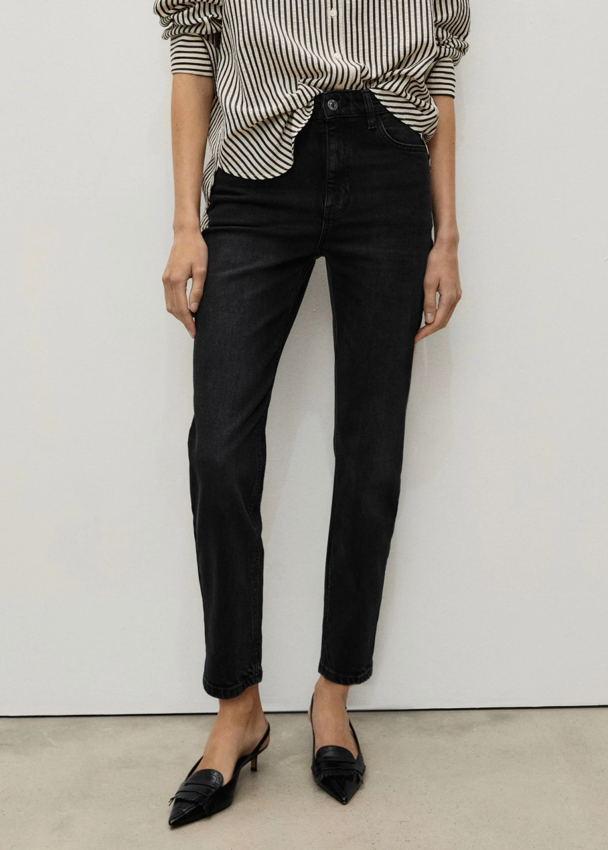 Zavirili smo u web trgovine i pronašli 13 odličnih modela traperica do 30 eura