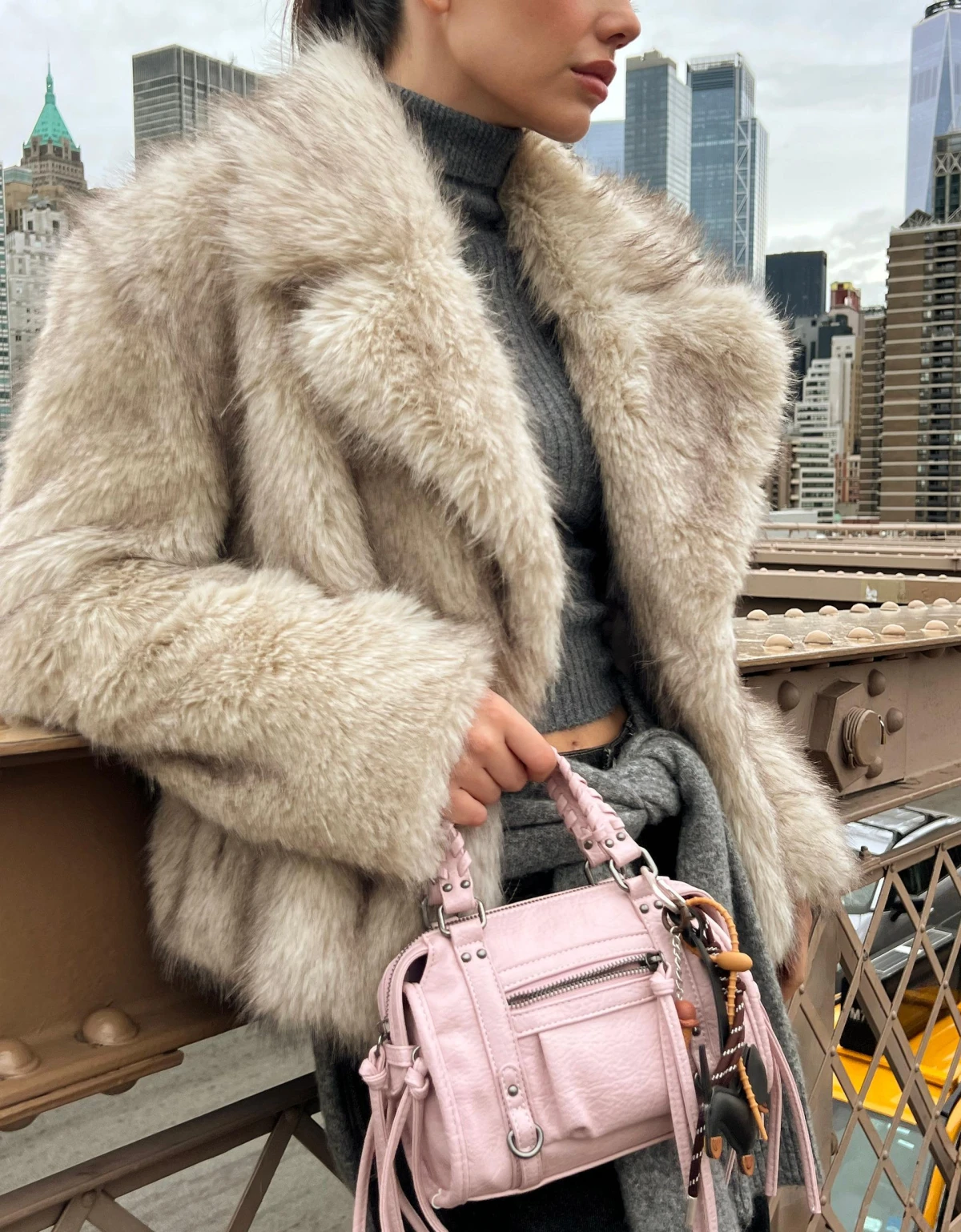 Bunde od umjetnog krzna koje nosimo u hladnim danima pred nama