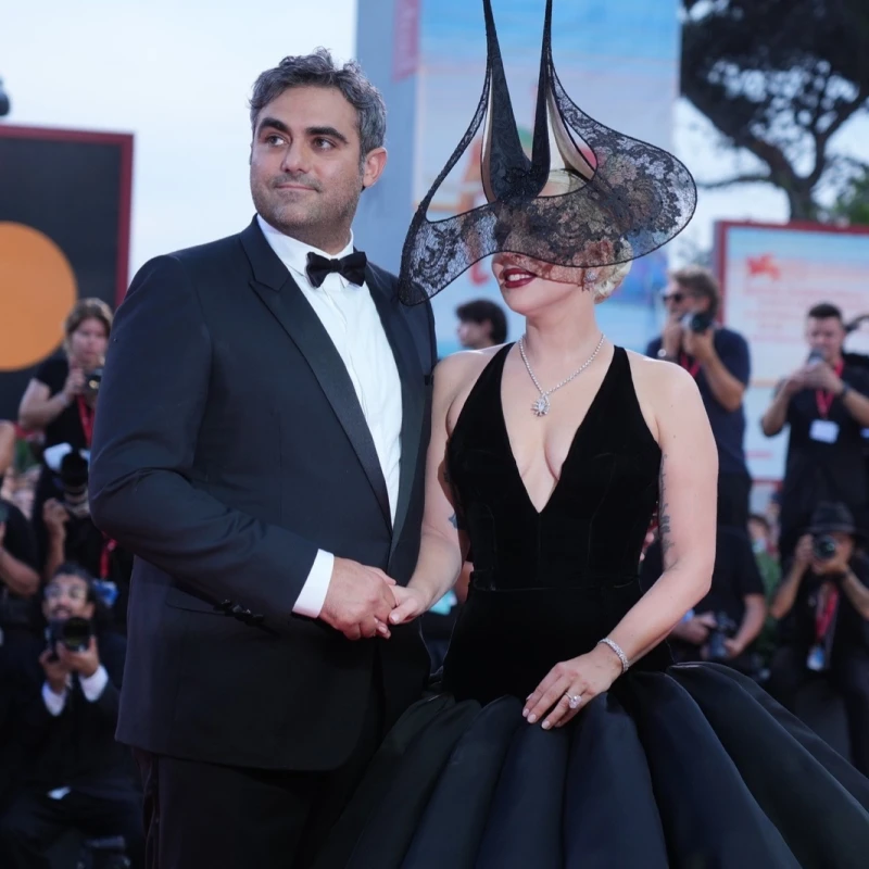 Lady Gaga i Michael Polansky otkrili kako bi se mogli vjenčati vrlo brzo!