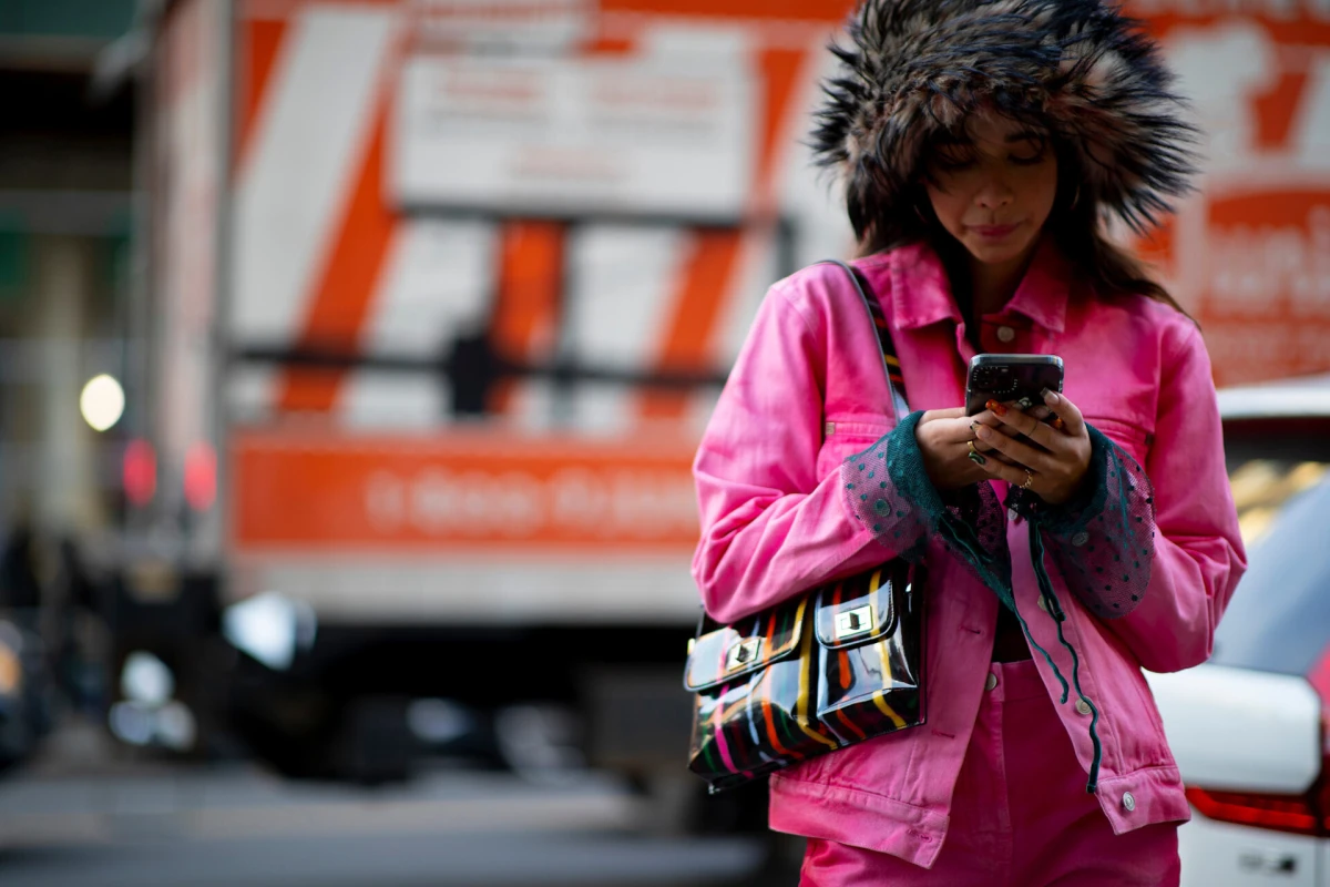 Ružičasta jakna je neočekivani komad koji nedostaje vašoj zimskoj garderobi