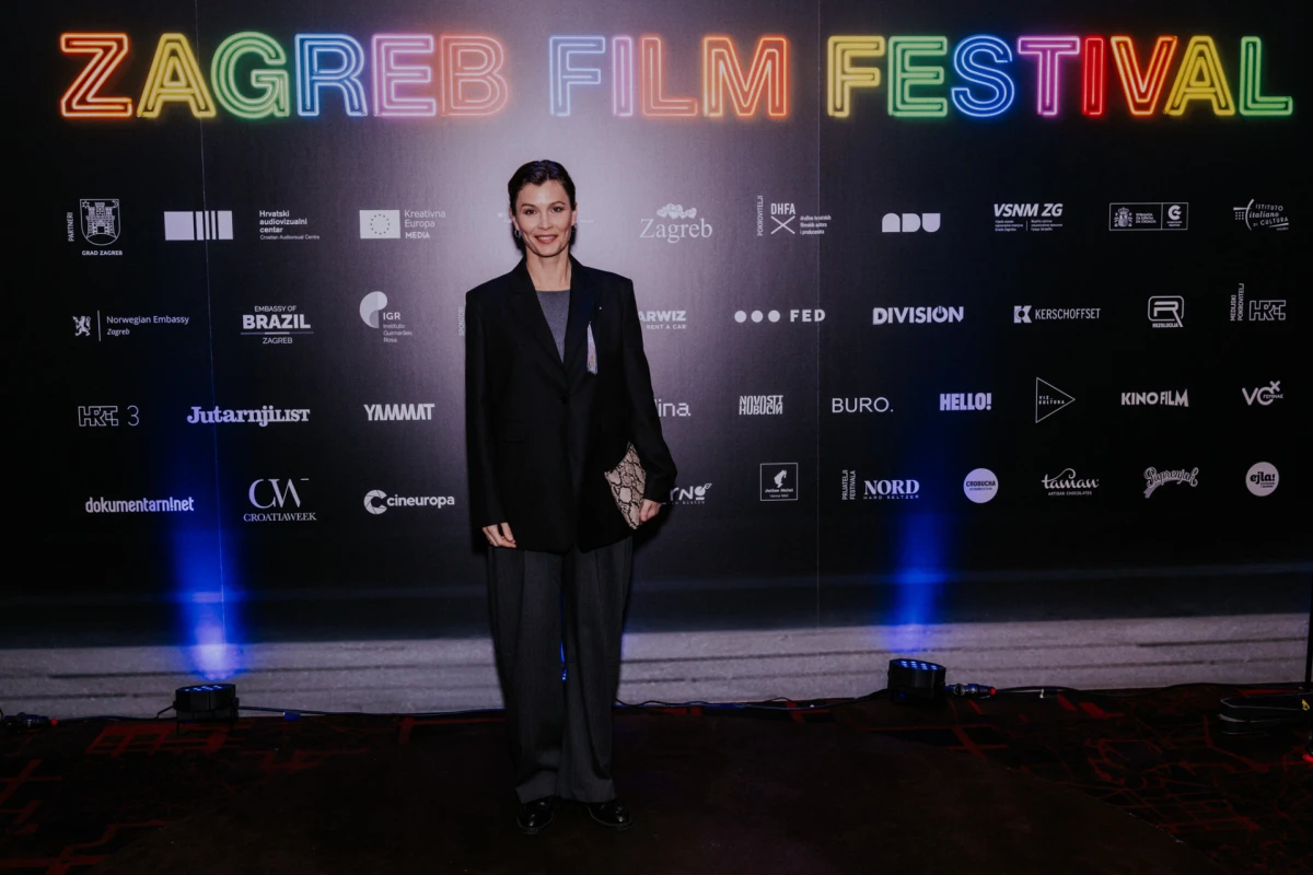 Janicke Askevold za Elle: ''Majčinstvo se pomiče iz sfere obaveze u prostor izbora''