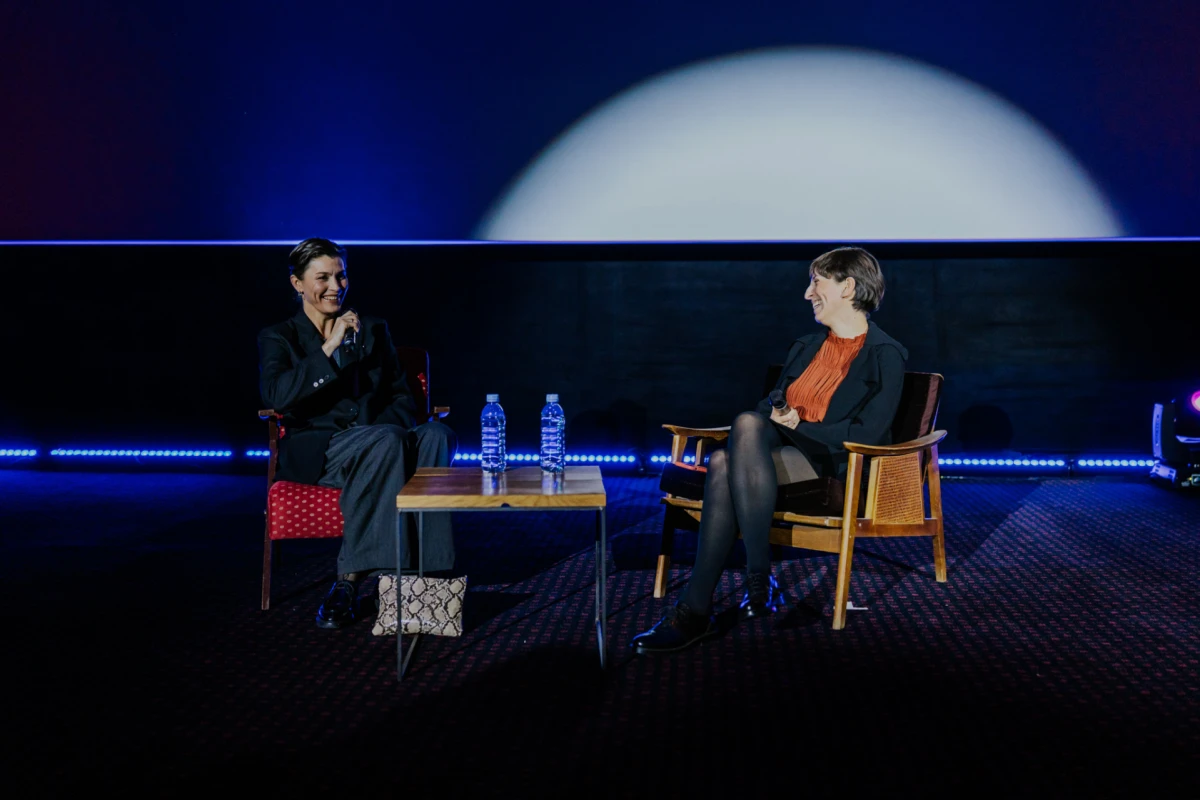 Janicke Askevold za Elle: ''Majčinstvo se pomiče iz sfere obaveze u prostor izbora''