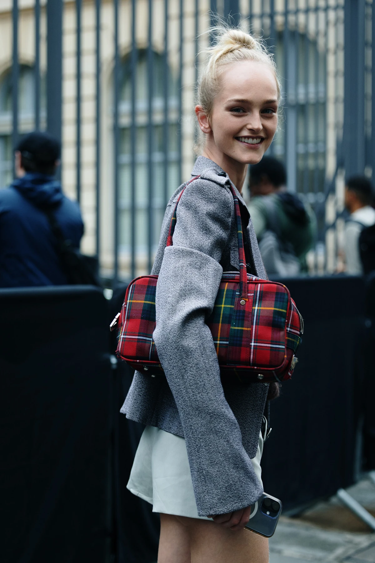 Karirani uzorak preplavio je trgovine, a ovo su naši omiljeni komadi iz ponude