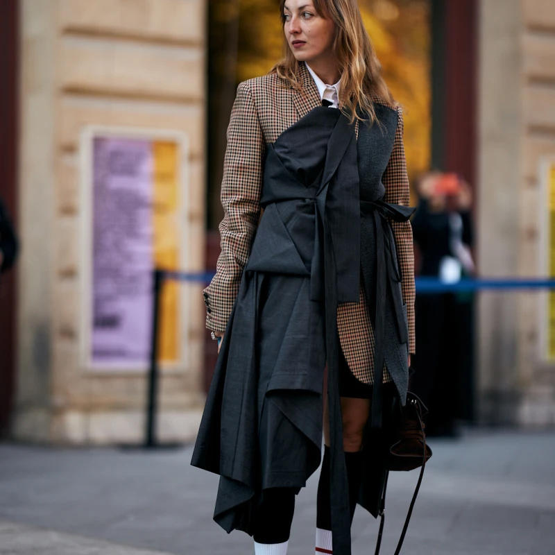 Karirani uzorak preplavio je trgovine, a ovo su naši omiljeni komadi iz ponude