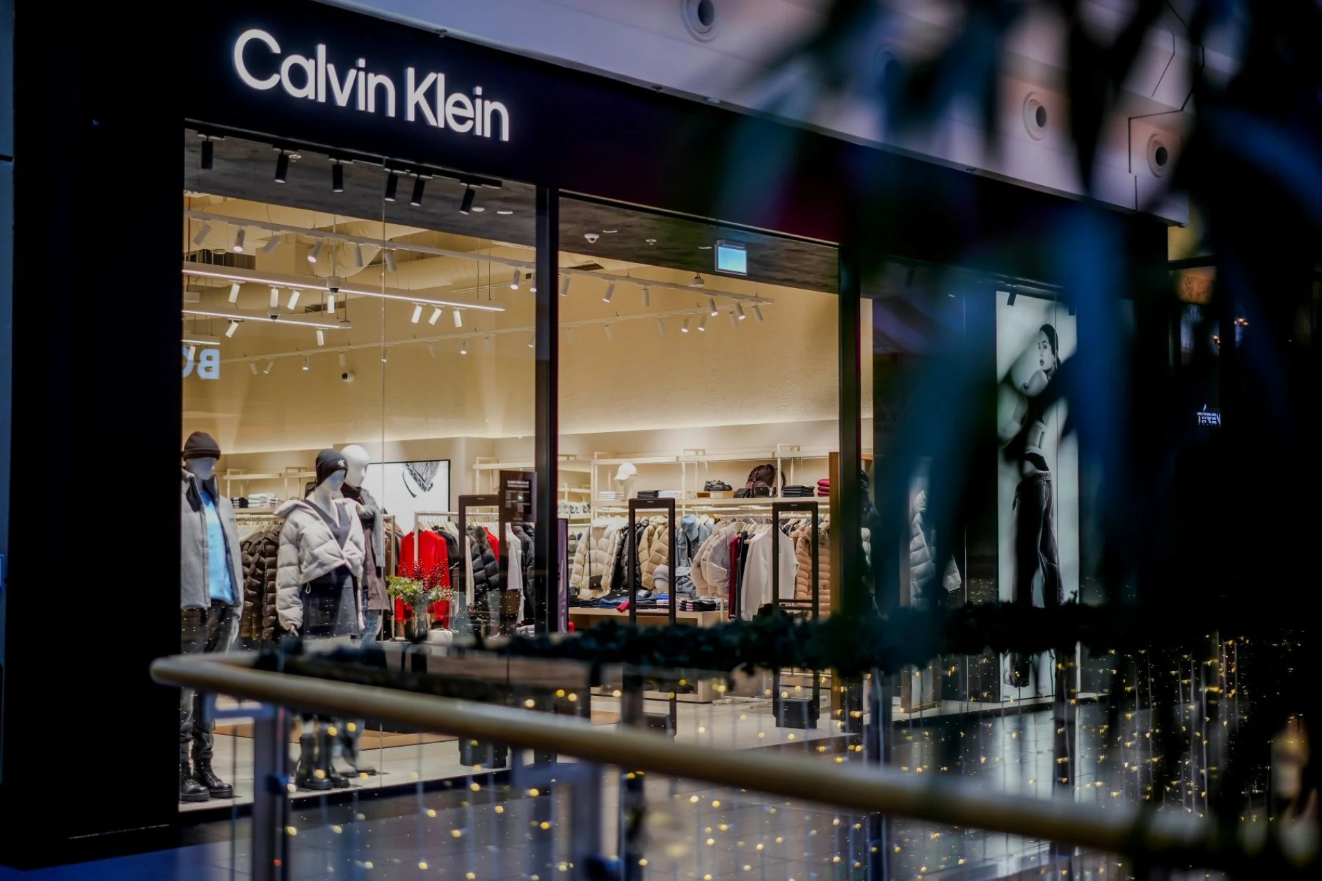 Minimalizam, moderne siluete i must-have komadi u novoj Clavin Klein trgovini u Zagrebu