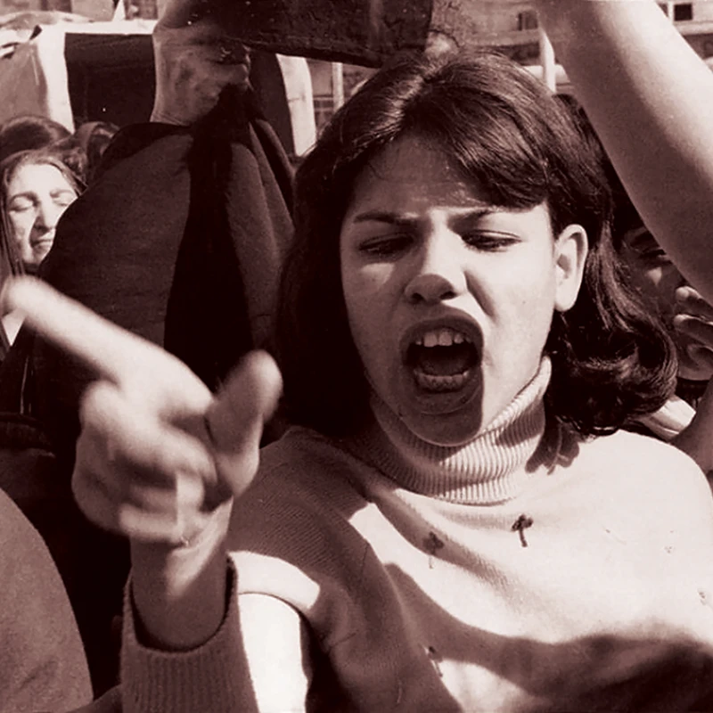 Piše Ana Pecotić: Uspješna sam žena, samo želim biti sa svojom djecom, što može poći po zlu?