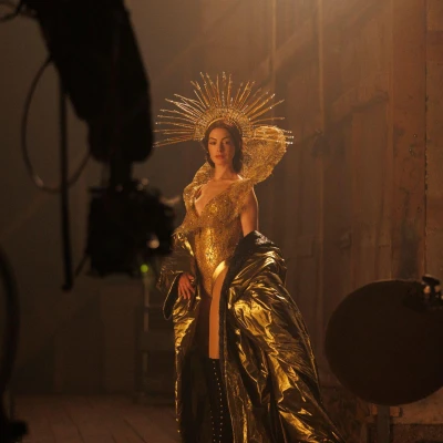 Anne Hathaway glumit će pop divu u novoj drami Mother Mary