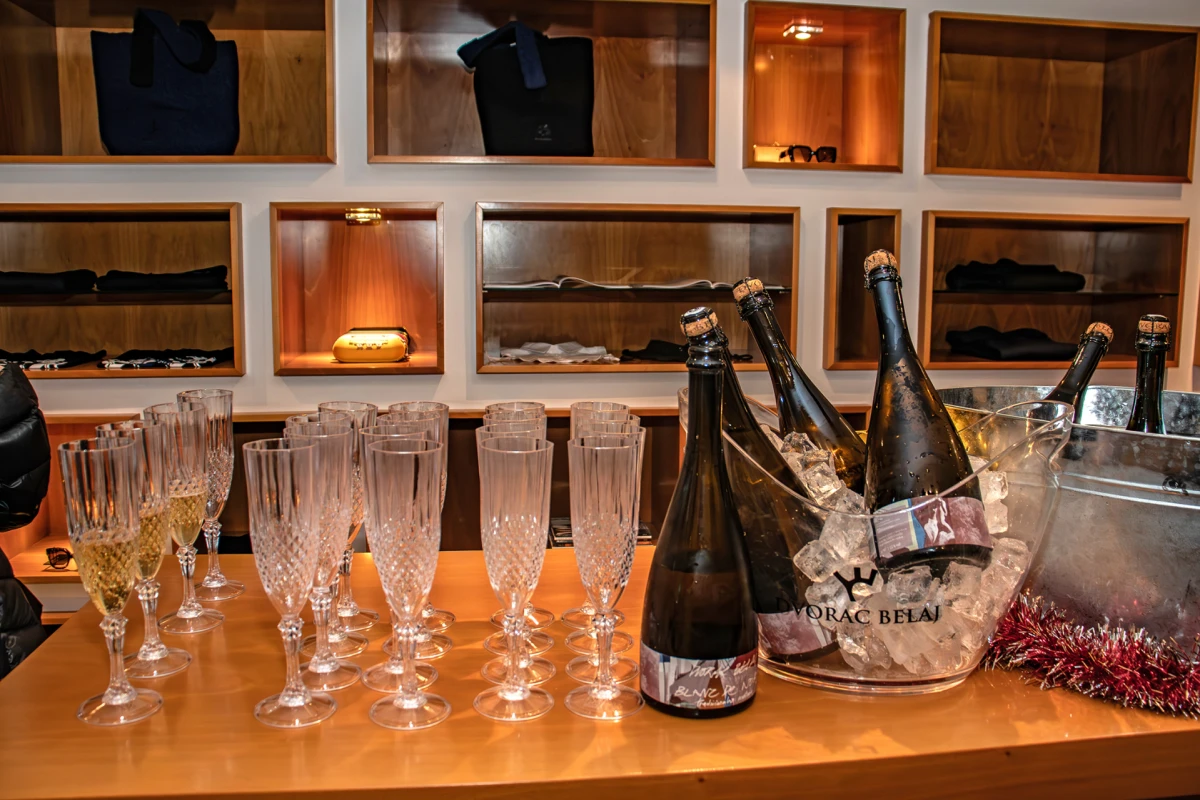 Joka Studio predstavio prve večernje haljine i torbu &ldquo;Krug&rdquo;