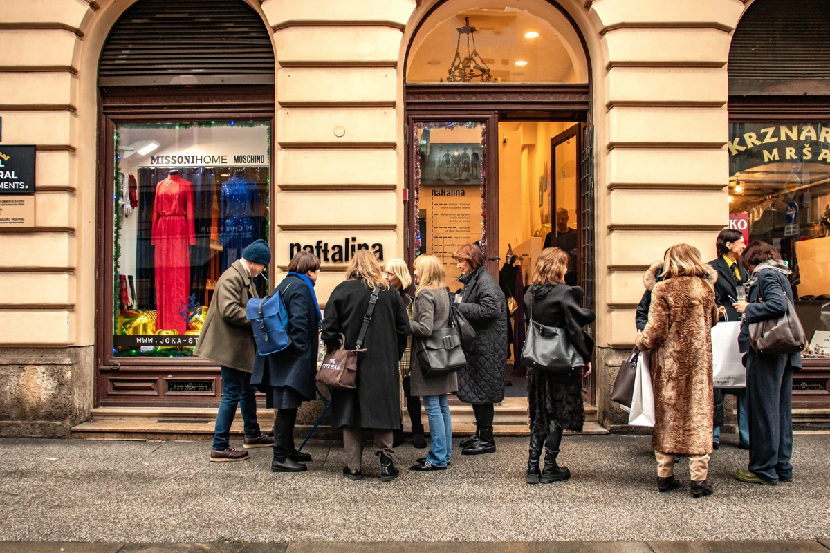 Joka Studio predstavio prve večernje haljine i torbu &ldquo;Krug&rdquo;