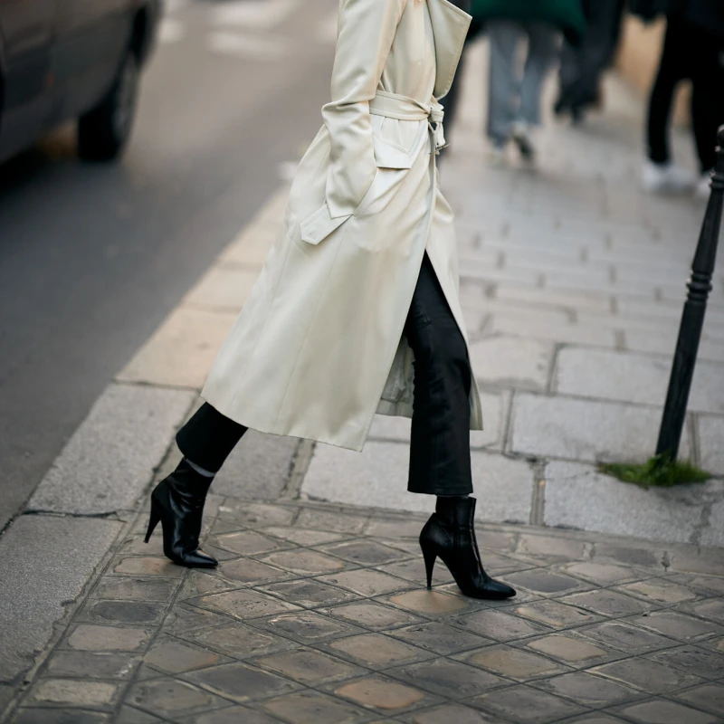 Prona&scaron;li smo 12 modela crnih gležnjača s visokom petom do 50 eura