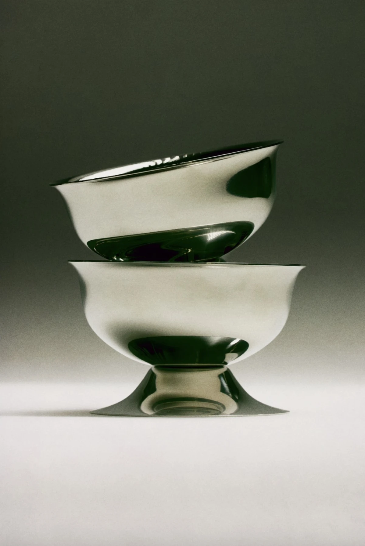 U H&amp;M Homeu smo prona&scaron;li poslužavnike za desert idealne za blagdane, ali i za ostatak godine