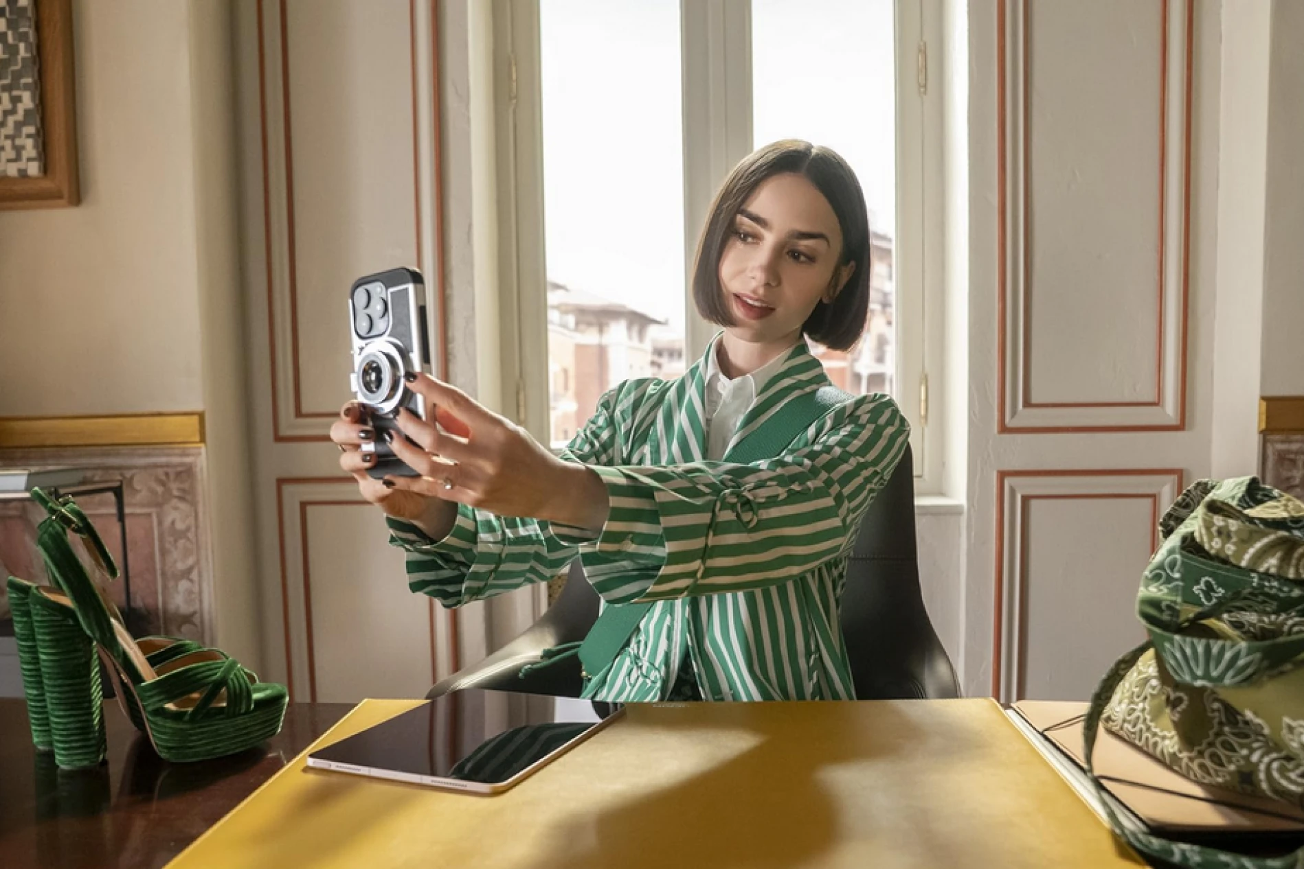 Ovo su najbolji trenutci 4. sezone serije Emily u Parizu koje ne možemo zaboraviti