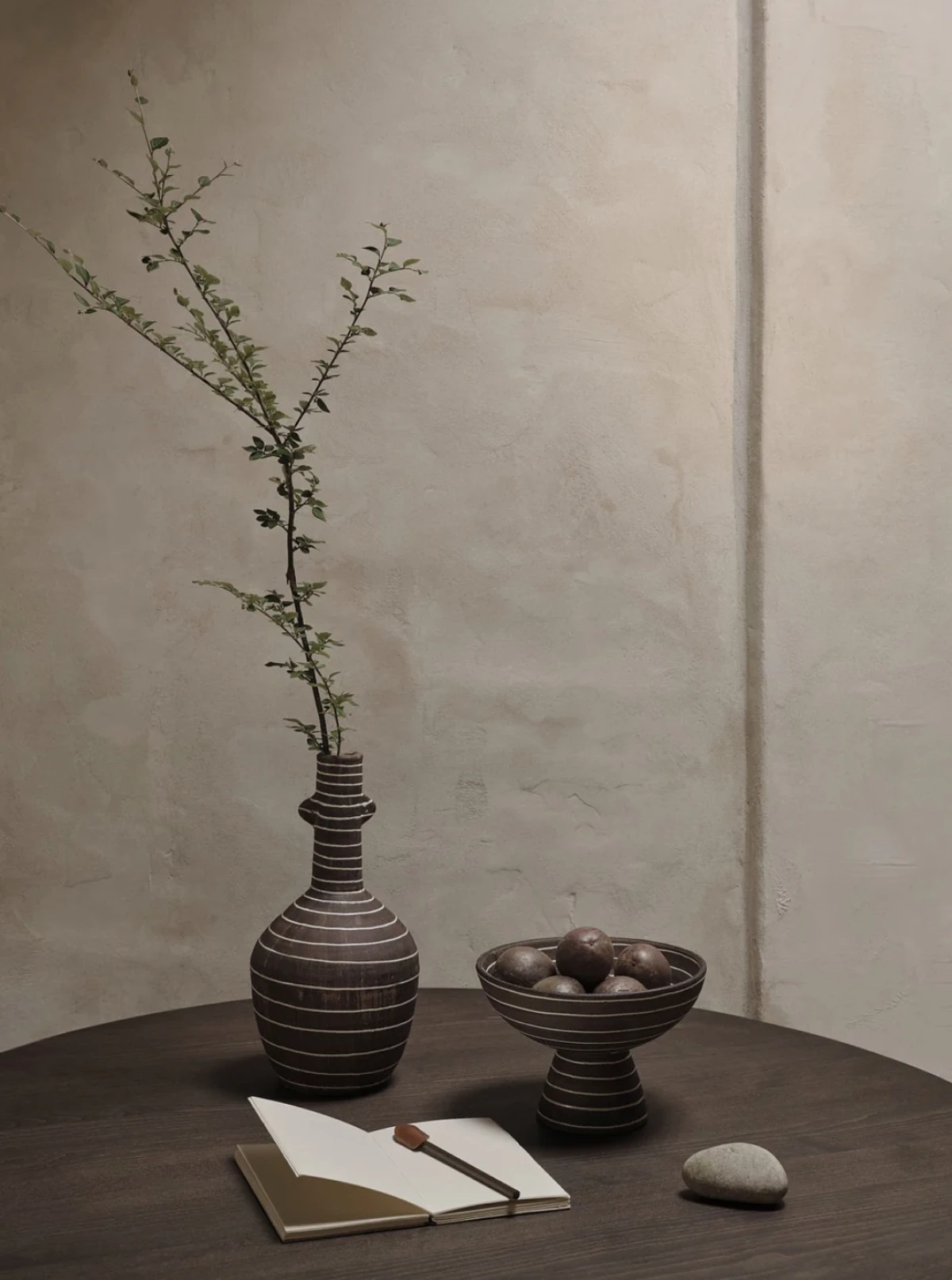 Ne znate &scaron;to pokloniti pravim ljubiteljima interijera? Ovi dizajnerski komadi bi im se mogli svidjeti