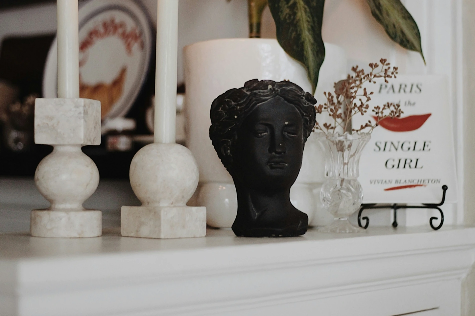 Ne znate &scaron;to pokloniti pravim ljubiteljima interijera? Ovi dizajnerski komadi bi im se mogli svidjeti