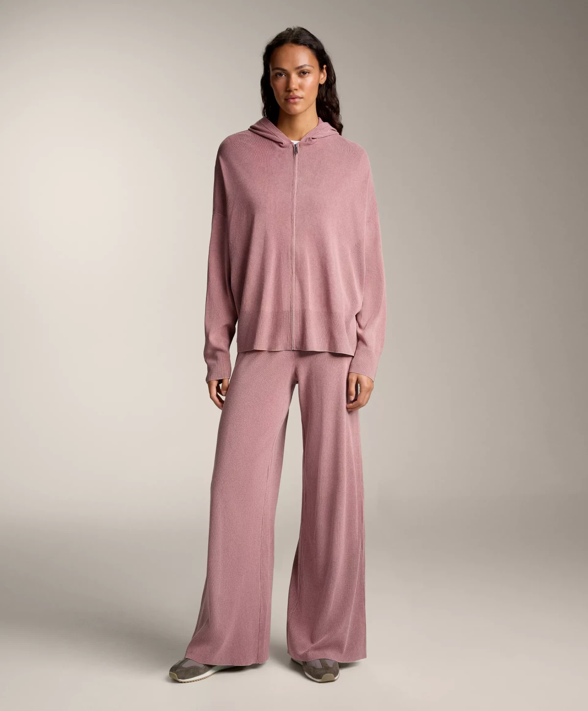 Ne želite provesti dan u pidžami? Ovi loungewear komadi su super zamjena