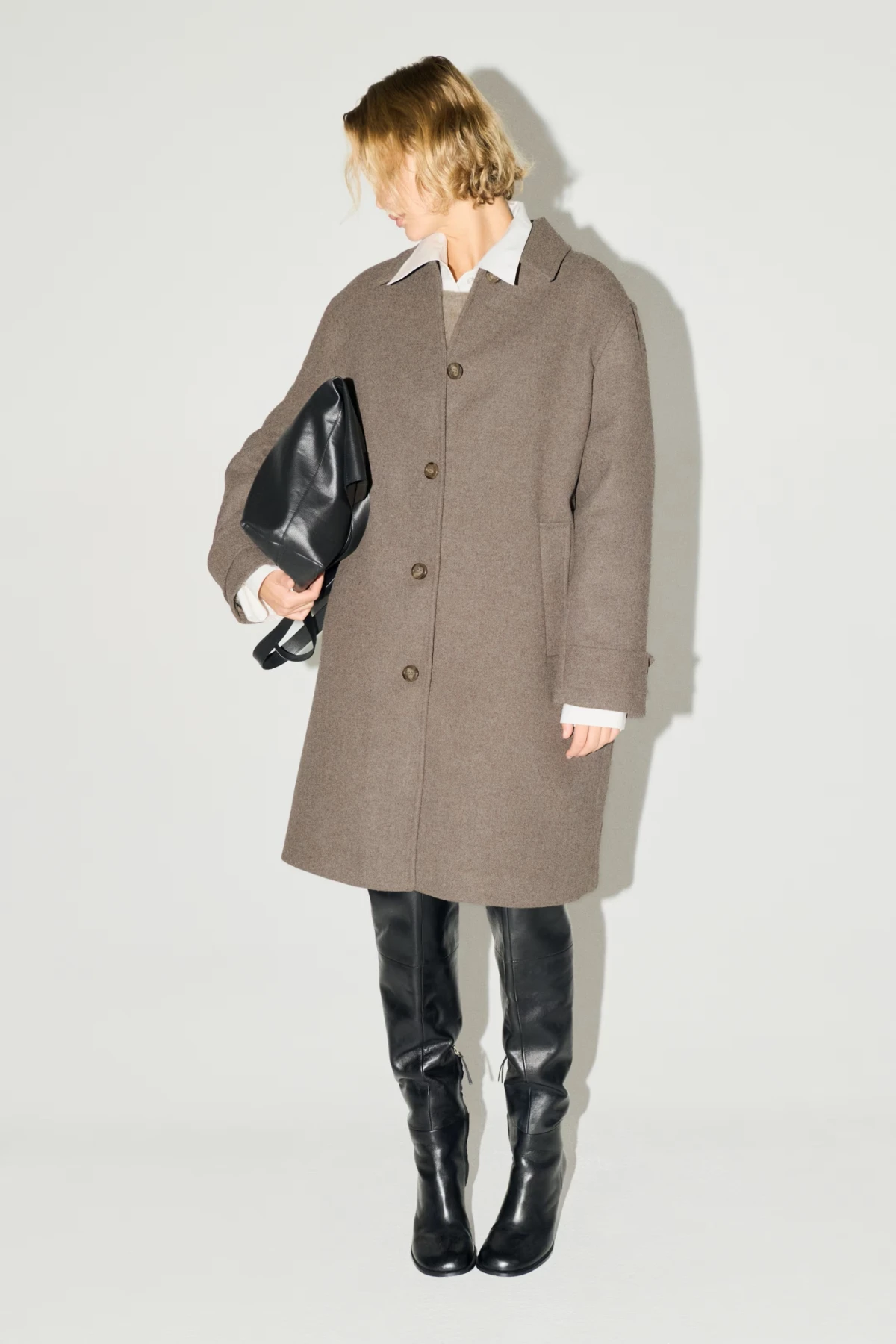 Komad koji se najvi&scaron;e isplati kupiti na zimskim sniženjima jest kaput, a ovo je na&scaron; izbor do 70 eura