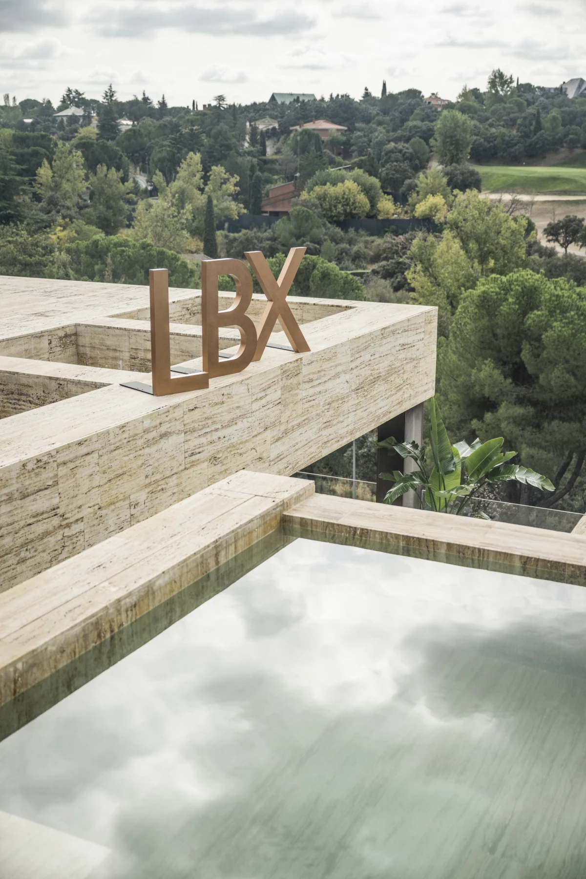 Vozili smo po Madridu novi Lexus LBX koji nas je odu&scaron;evio