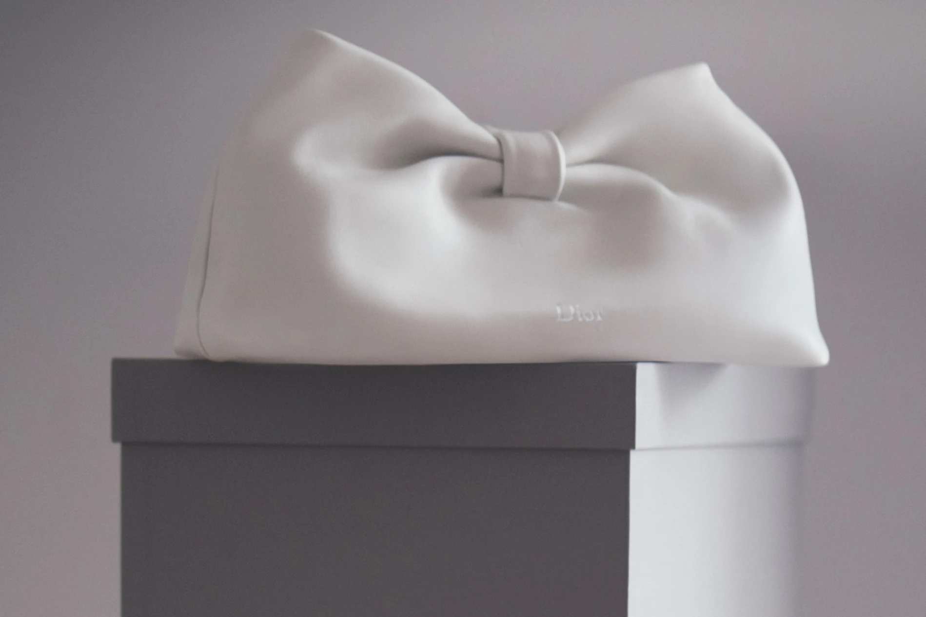 Elle Wishlist: Dior Bow torbicu odmah želimo u na&scaron;oj kolekciji