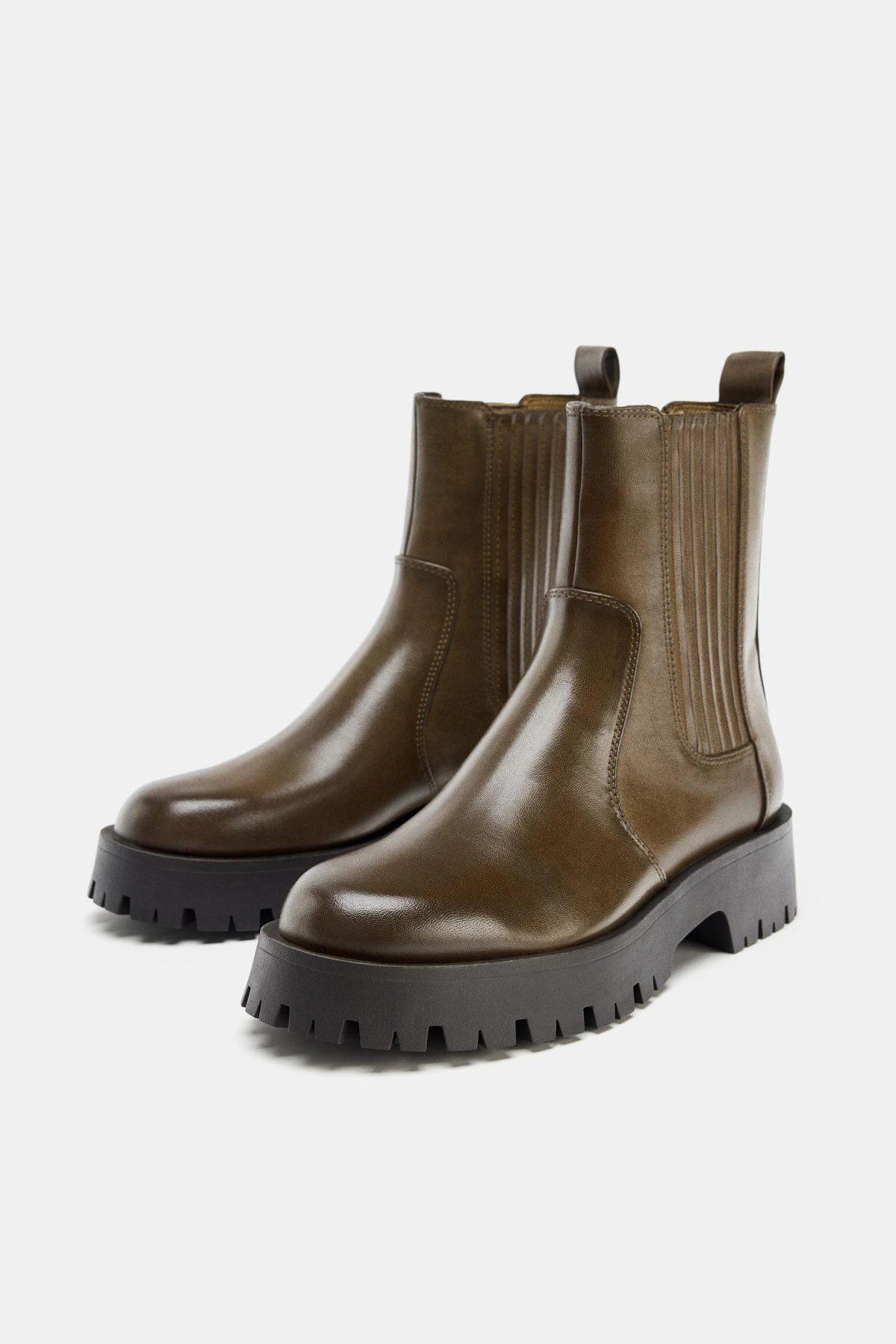 13 komada do 30 eura: Ovo su na&scaron;i omiljeni Zara ulovi na zimskom sniženju