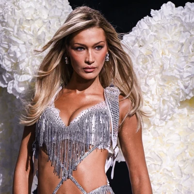 Bella Hadid donosi &bdquo;naked dressing&ldquo; u Aspen i potvrđuje da je sezona mode službeno otvorena