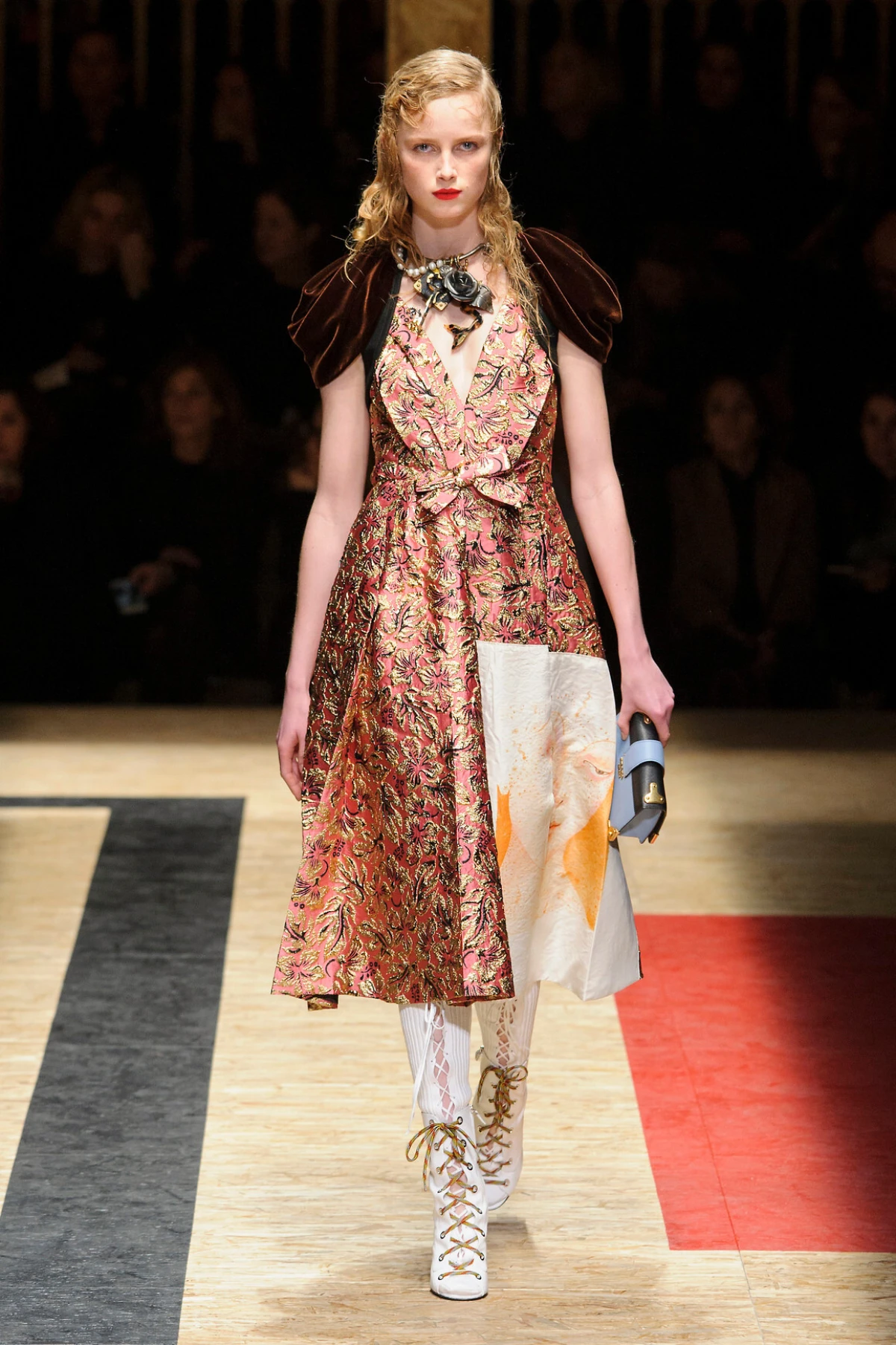 Fashion flashback: 6 revija iz 2016. koje ne možemo zaboraviti