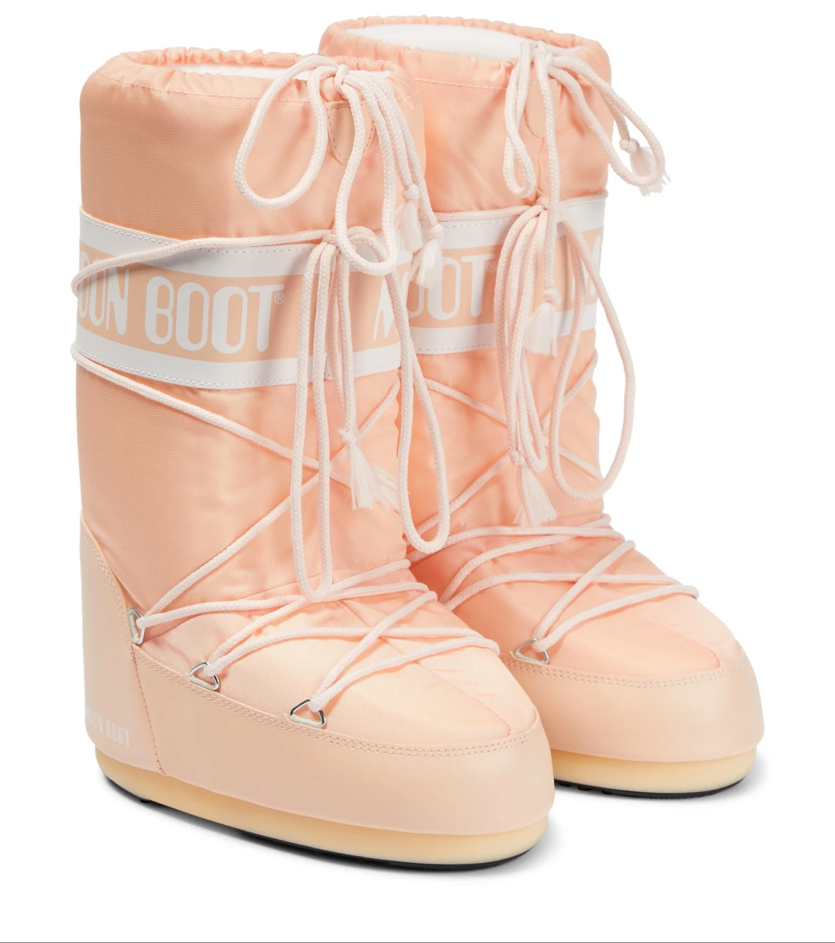 Od grada do skijali&scaron;ta, ove zime nosimo Moon Boot čizme i kupujemo ih na sniženju