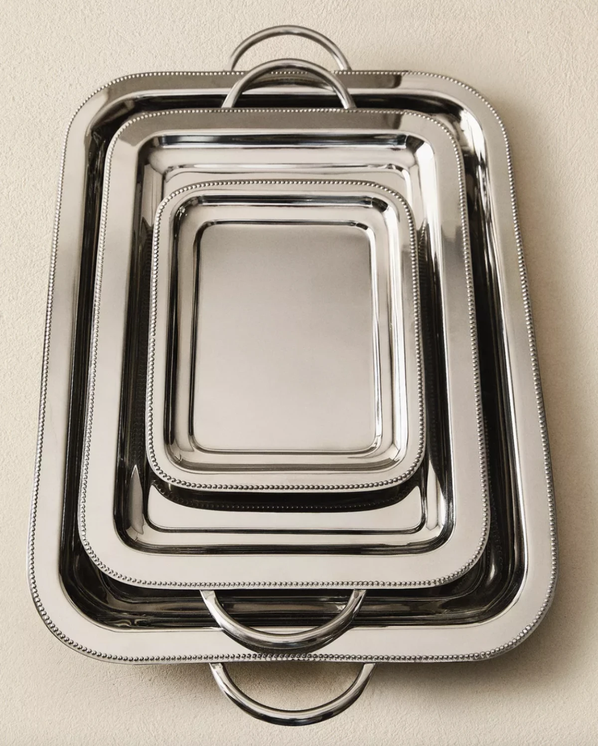 Za&scaron;to svi pričaju o metalnom posuđu iz Zara Homea? Ovo su najbolji komadi koji izgledaju skuplje nego &scaron;to jesu