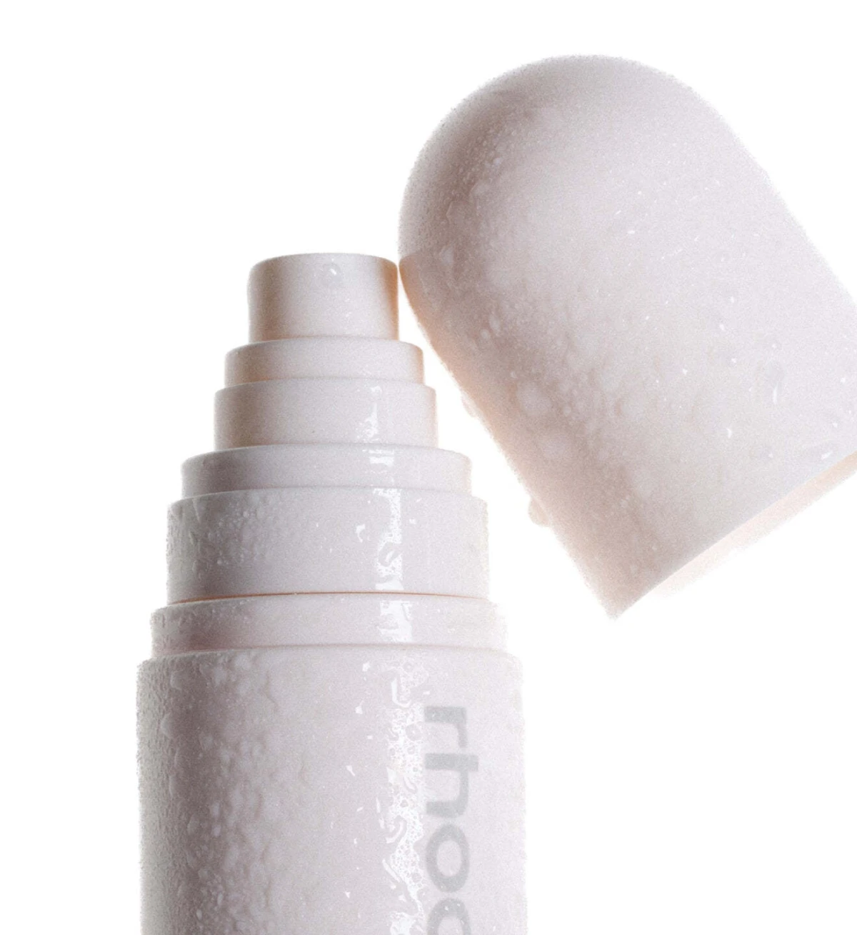 Prona&scaron;li smo savr&scaron;eni sprej za lice koji koži daje prepoznatljivi Rhode sjaj