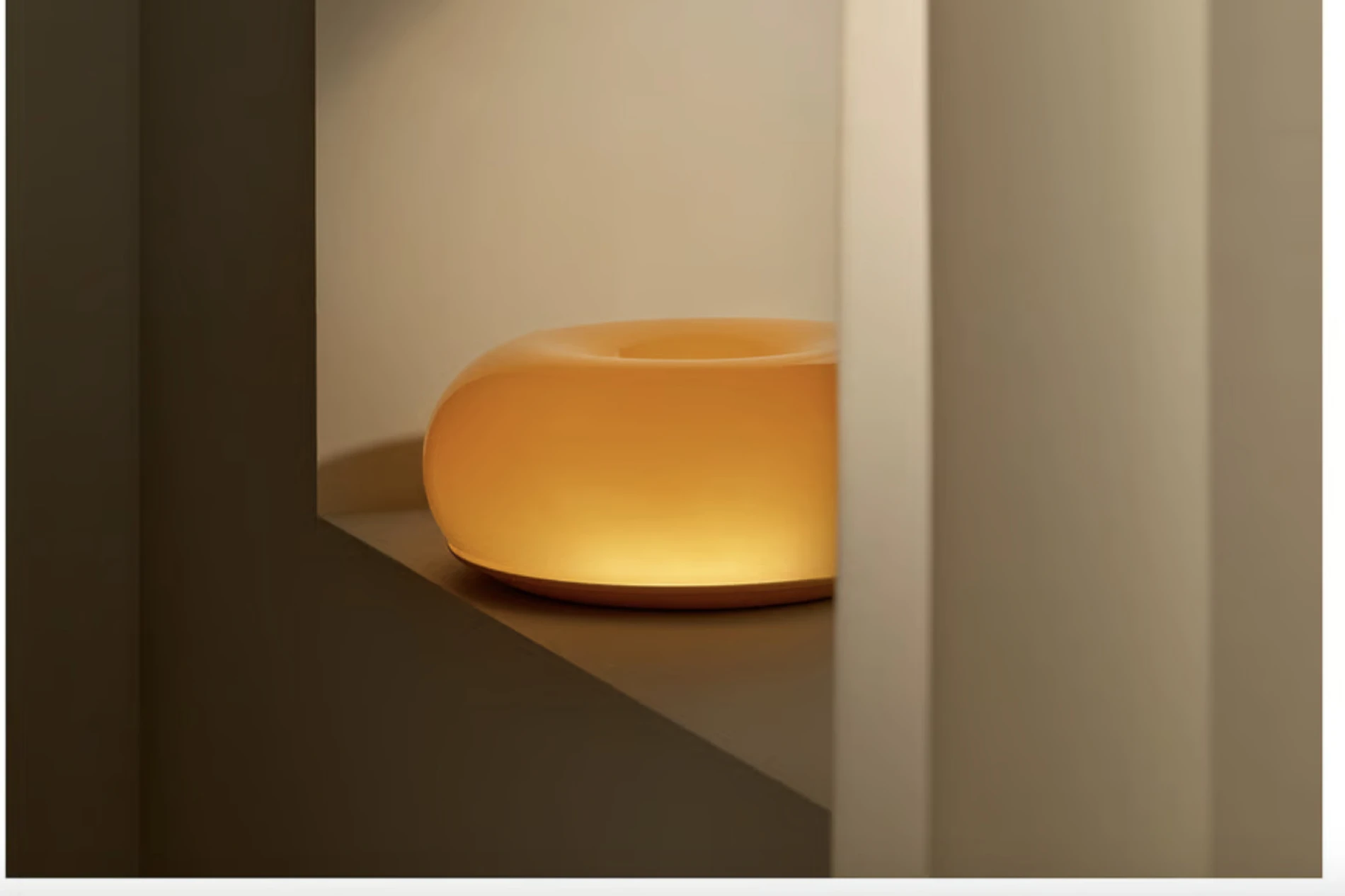 U Ikeu se vraća kultna 'donut' lampa, ali s jednim iznenađenjem