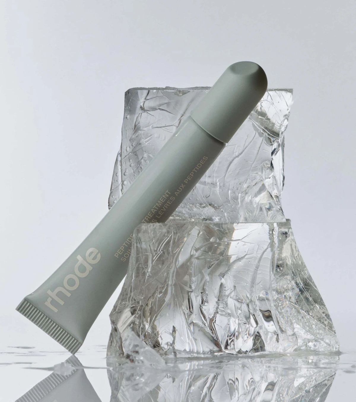 Rhode vs. Essence: Veliki test sjajnih balzama za usne