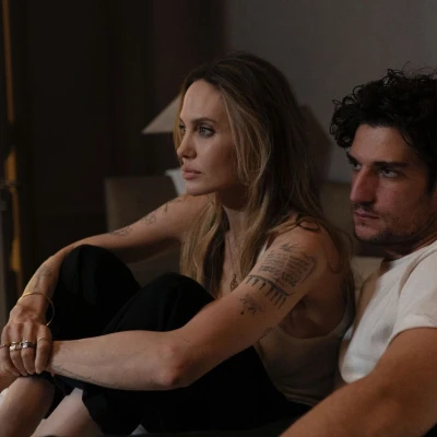 Angelina Jolie otkriva mračnu stranu visoke mode u filmu Couture