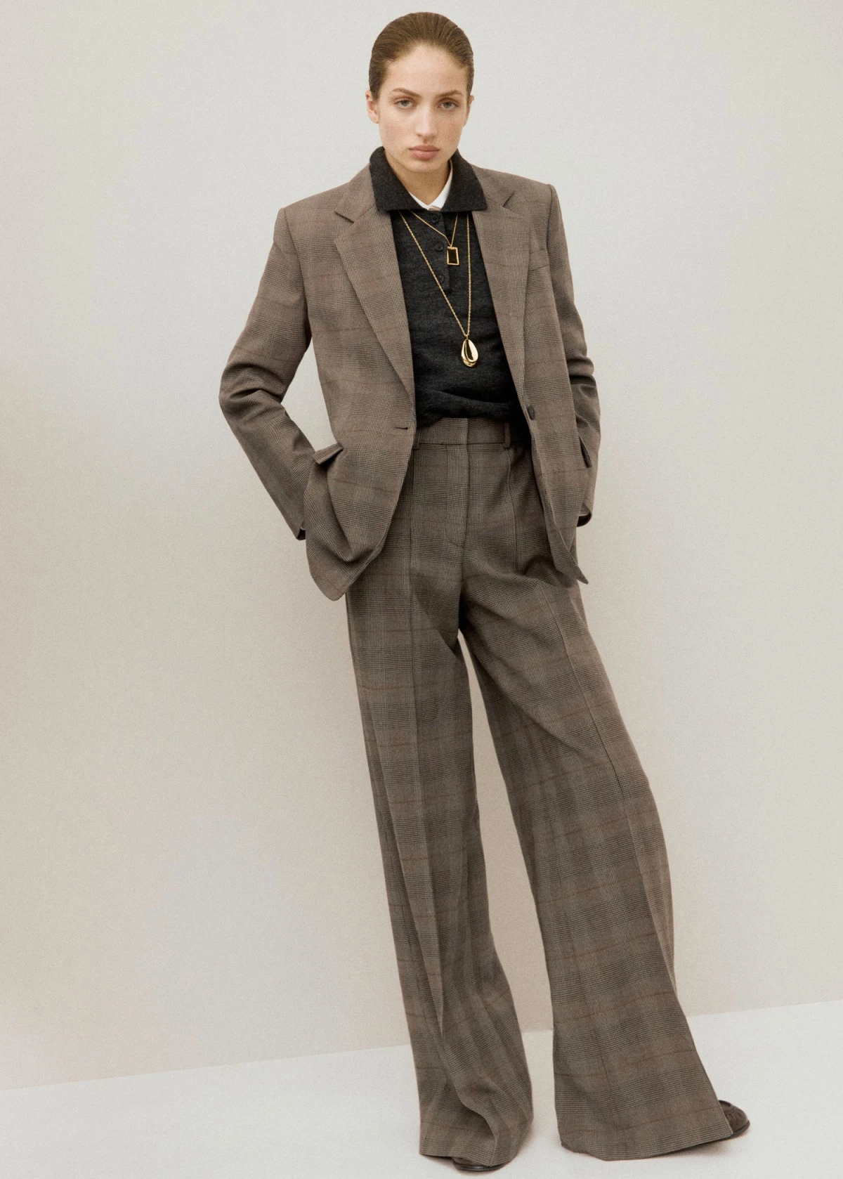 U ormaru nikada nemamo dovoljno sakoa, a ovih 10 sada kupujemo na sniženju