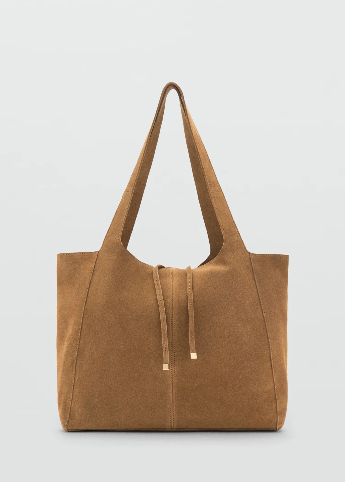 Mango sniženje ide do 70%, a mi nismo mogli ne pogledati ponudu torbi