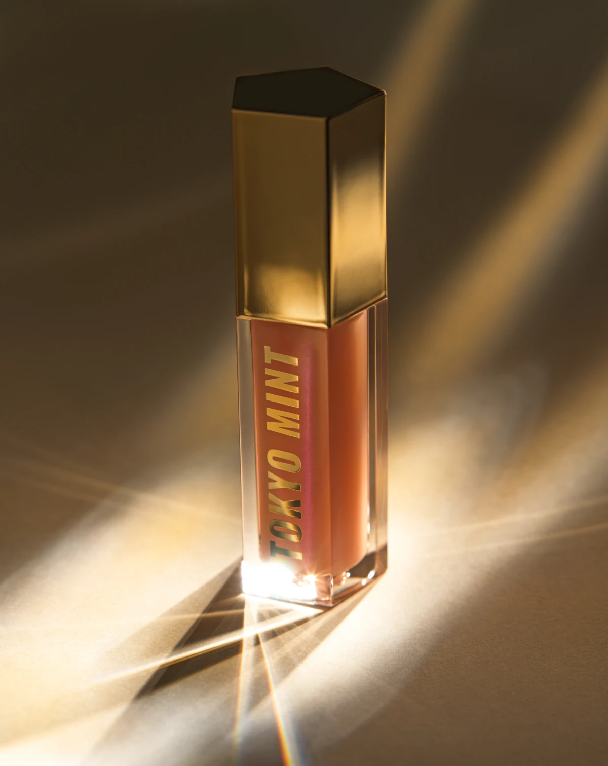 Karlo Rusan nam otkriva koja je tajna savr&scaron;enog Elle Style Awards party looka!