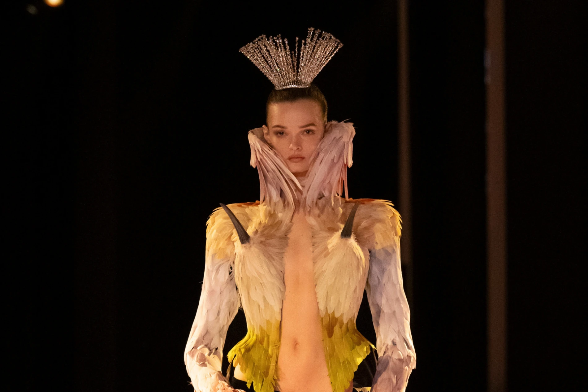 Schiaparelli nas novom kolekcijom vodi na samu granicu između ljubavi i horora