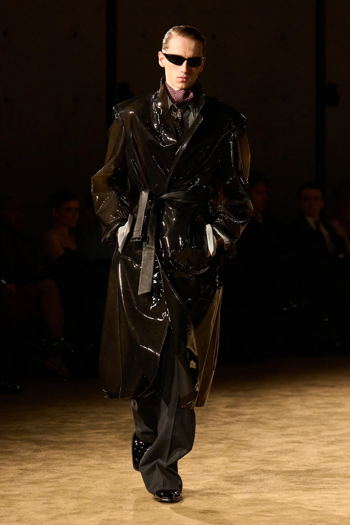 Saint Laurent nas novom kolekcijom priprema za sve rastanke u svitanje