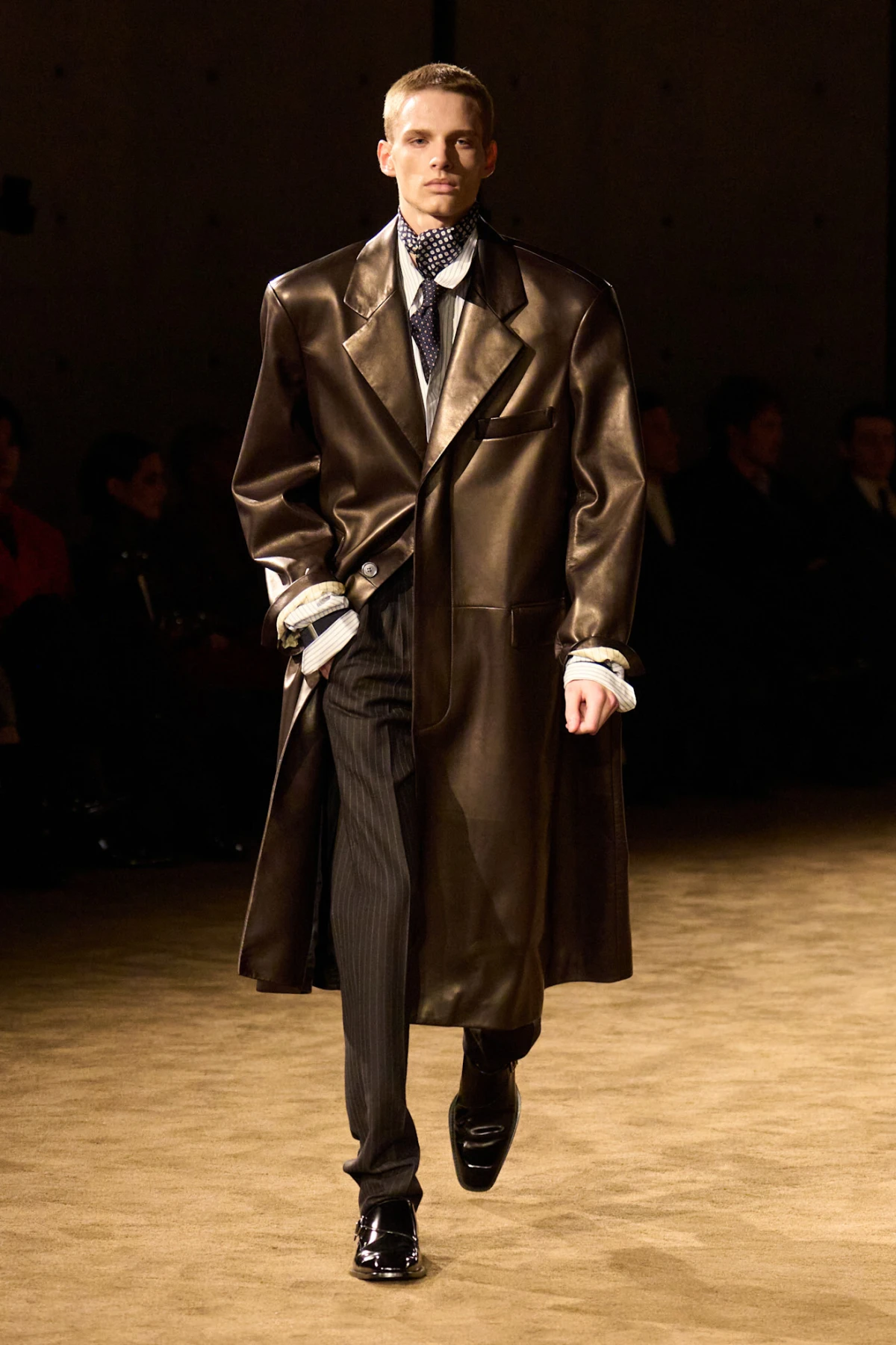 Saint Laurent nas novom kolekcijom priprema za sve rastanke u svitanje